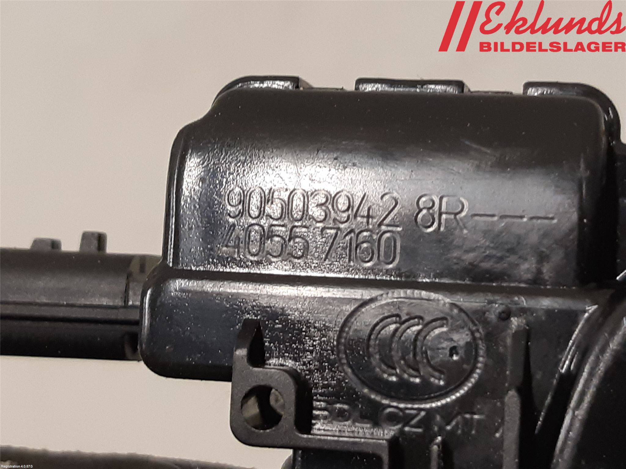 Renault CAPTUR 13-19 Låskista Baklucka