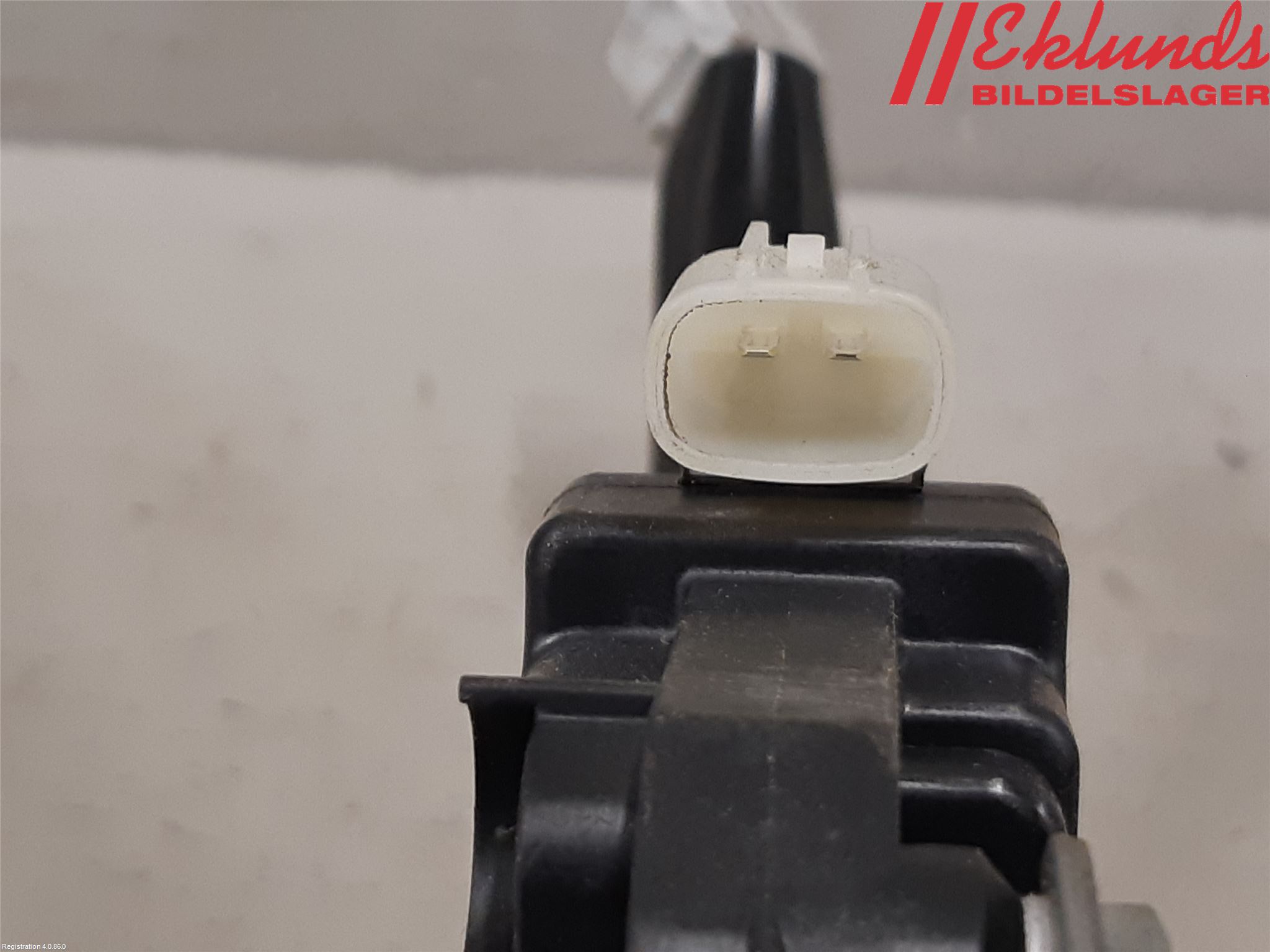 Toyota RAV4 19- Låskista Baklucka