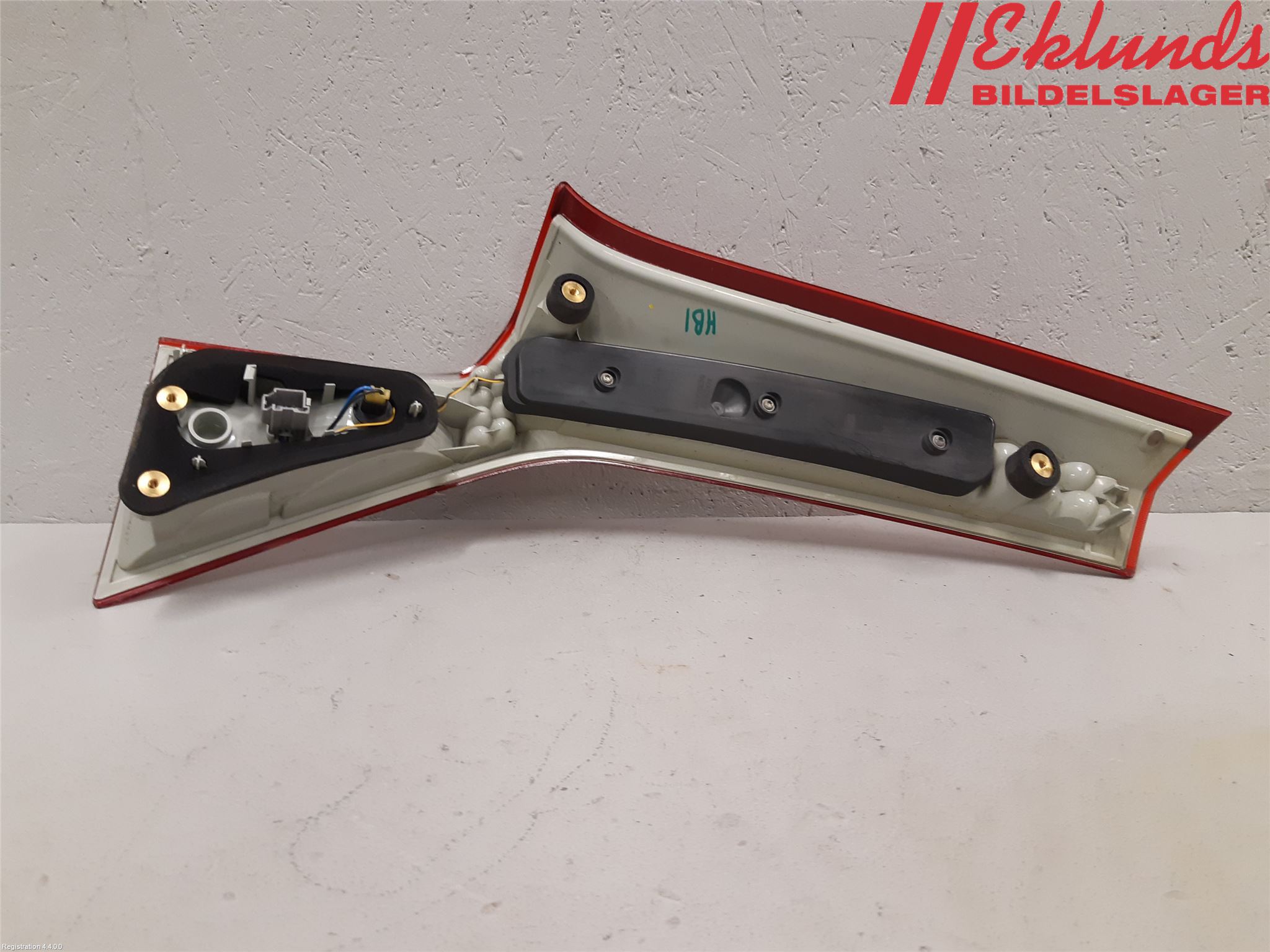 Volvo V70 08-13 Bakljus Lucka Hö