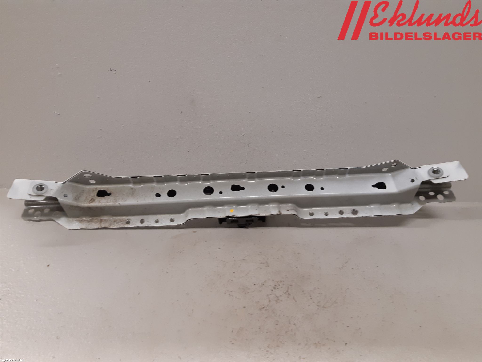 Opel ASTRA J 10-15 Front Huvlåsplåt-Balk