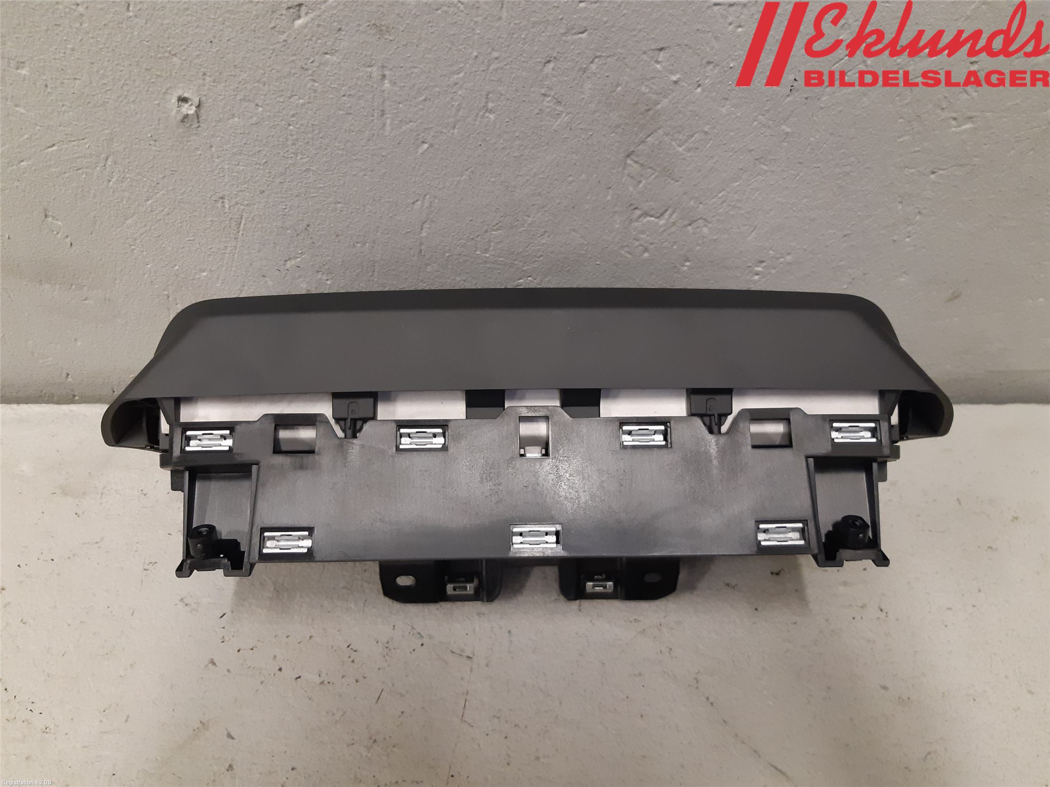 Peugeot 2008/E-2008 20- Multifunktionsdisplay