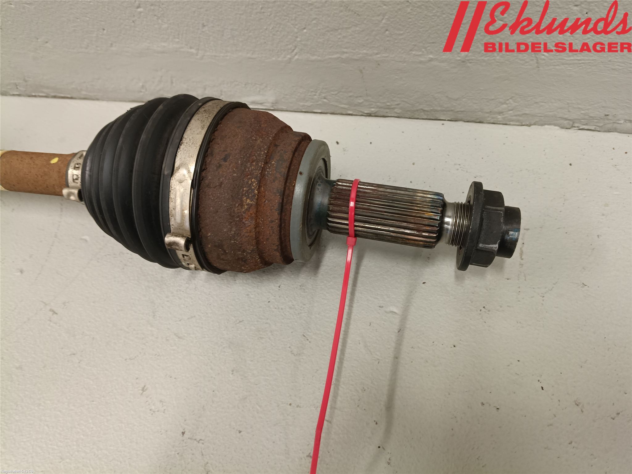 Kia NIRO (DE) 17-22 Drivaxel Fram Vänster