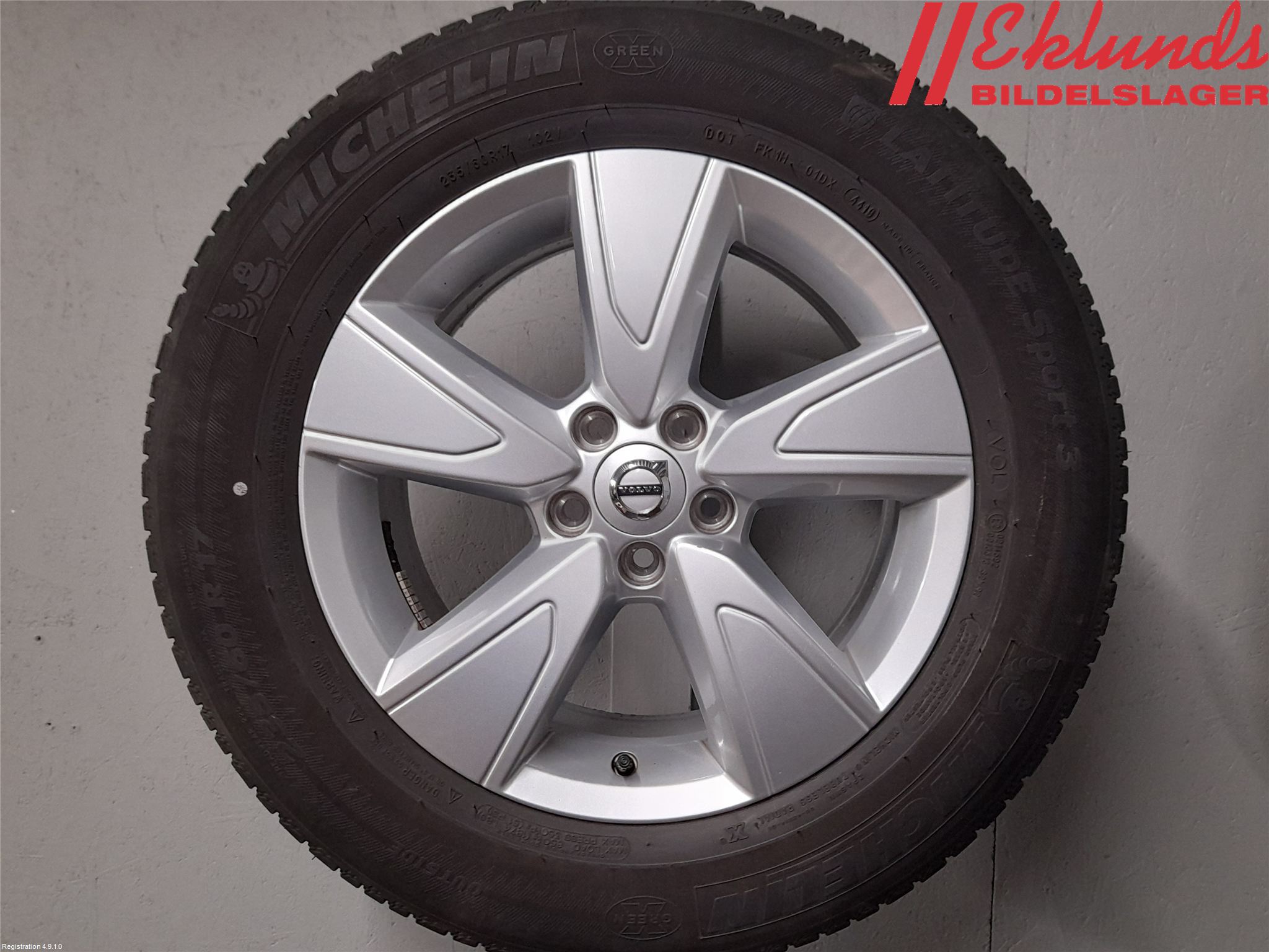 Volvo XC40/RECHARGE 18- Sommardäck Alumfälg 4St