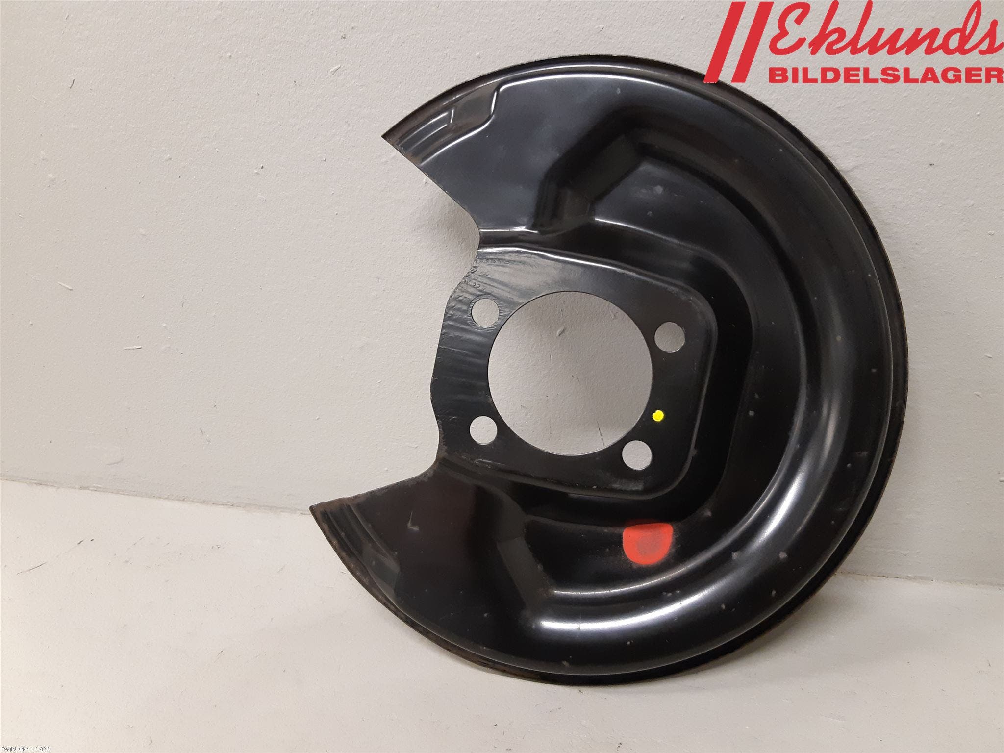 Toyota YARIS XP130 15-20 Bromssköld Bak