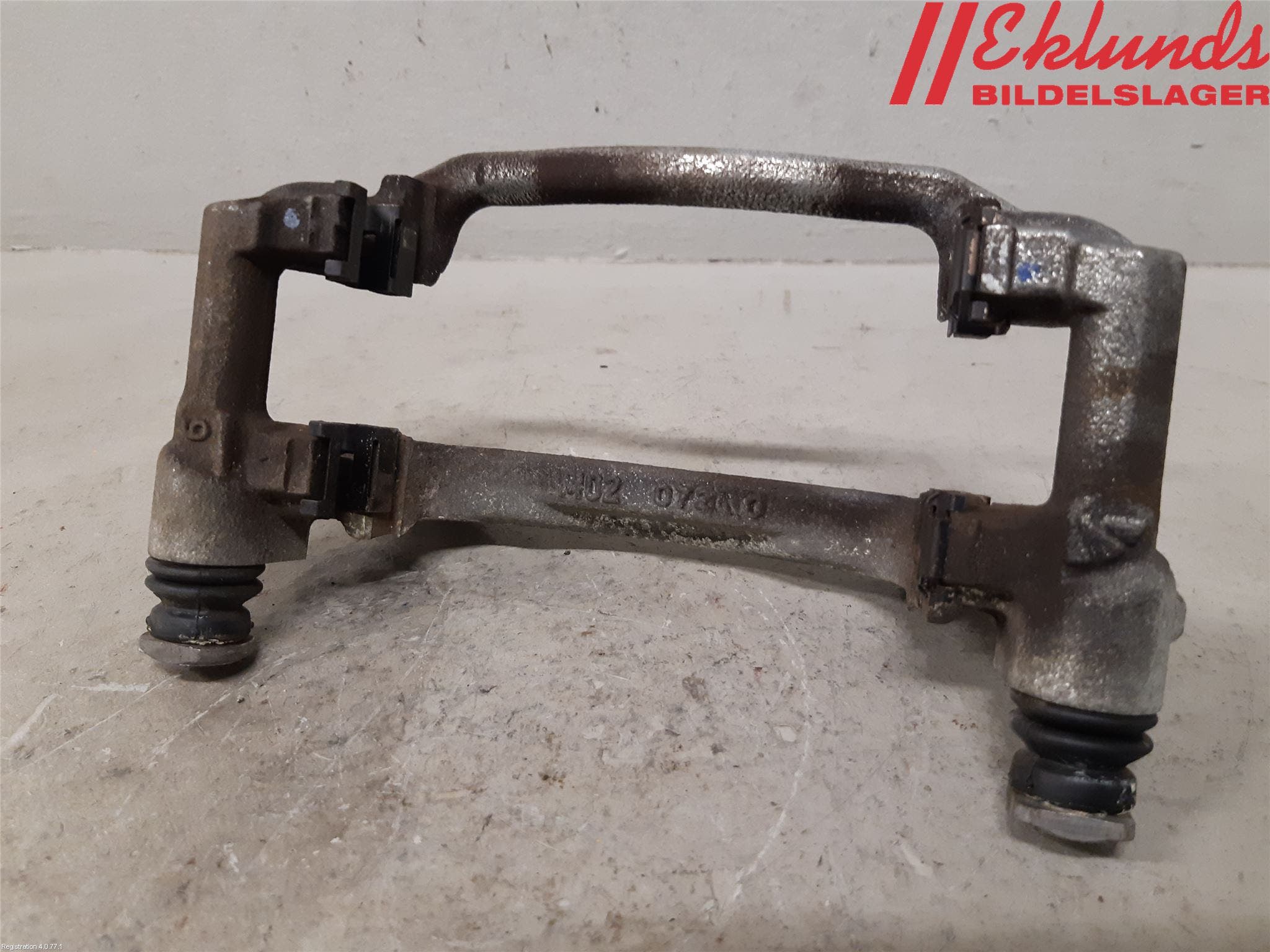 Toyota COROLLA 19- Bromsokshållare