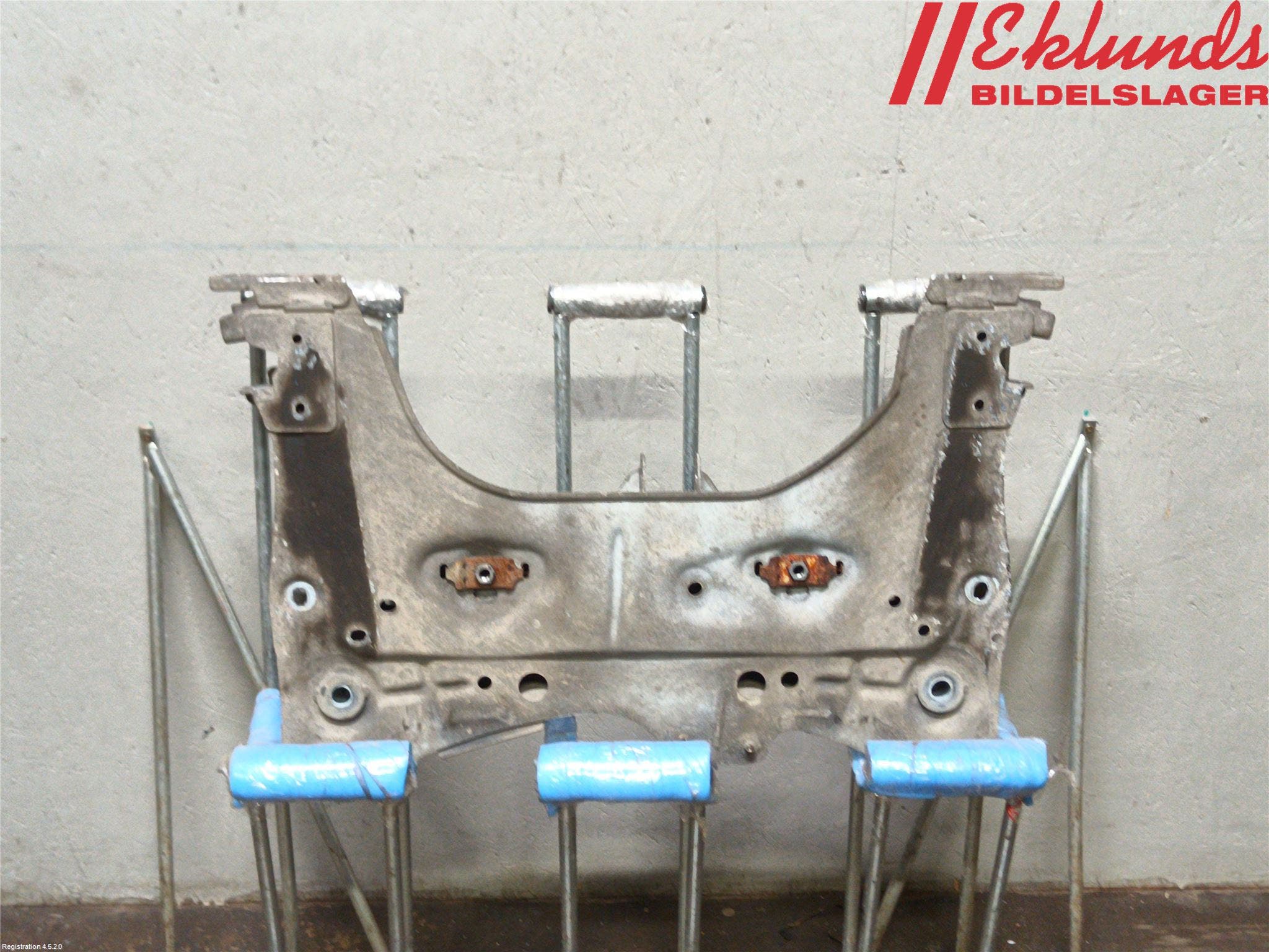 Renault CLIO IV 12-16 Framvagnsbalk