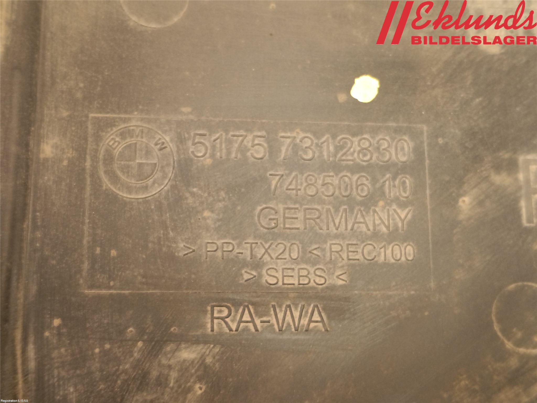 BMW 5 F10/F11/F18 09-17 Skärm Inner