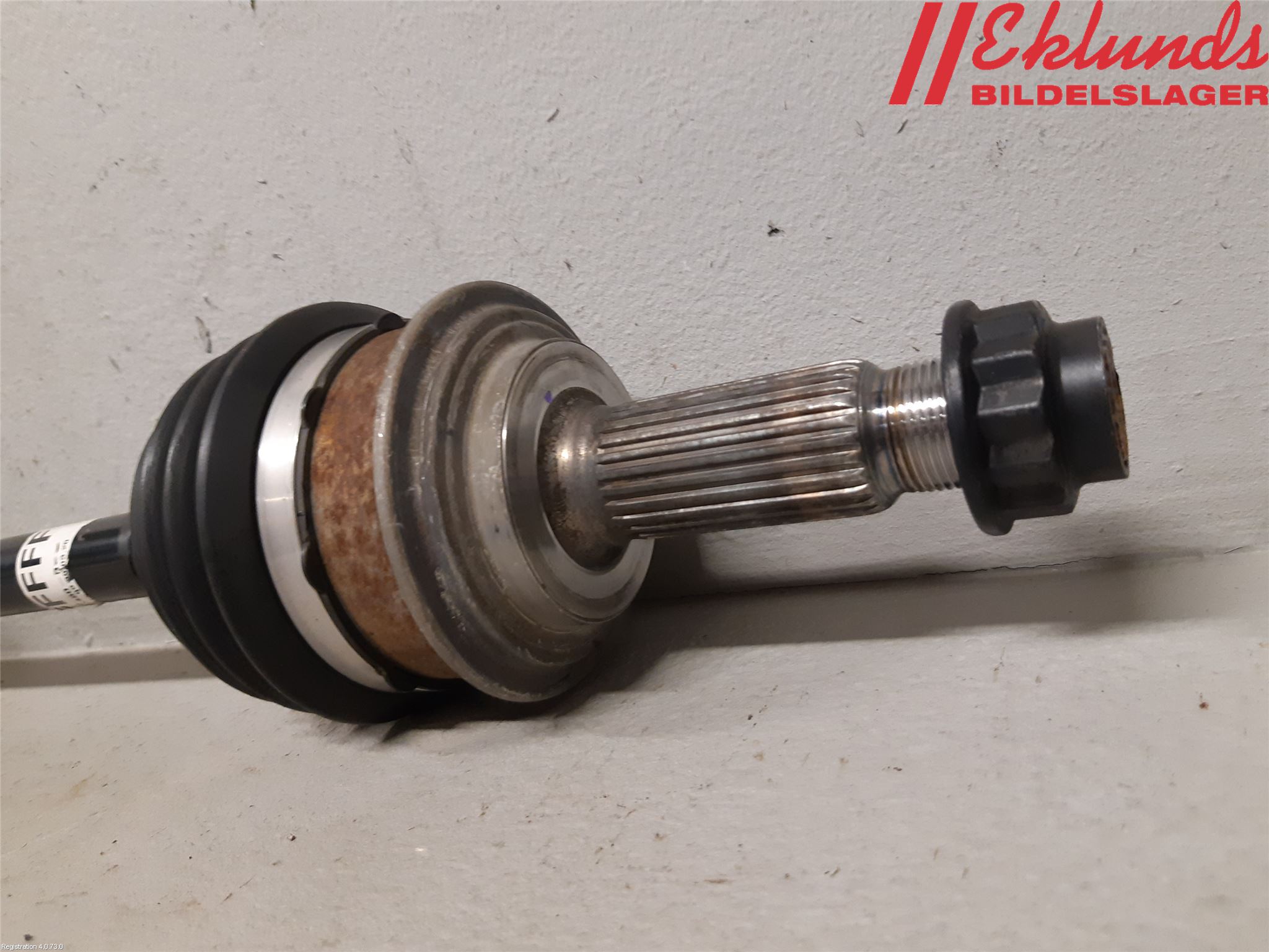 Toyota YARIS XP130 15-20 Drivaxel Fram Vänster