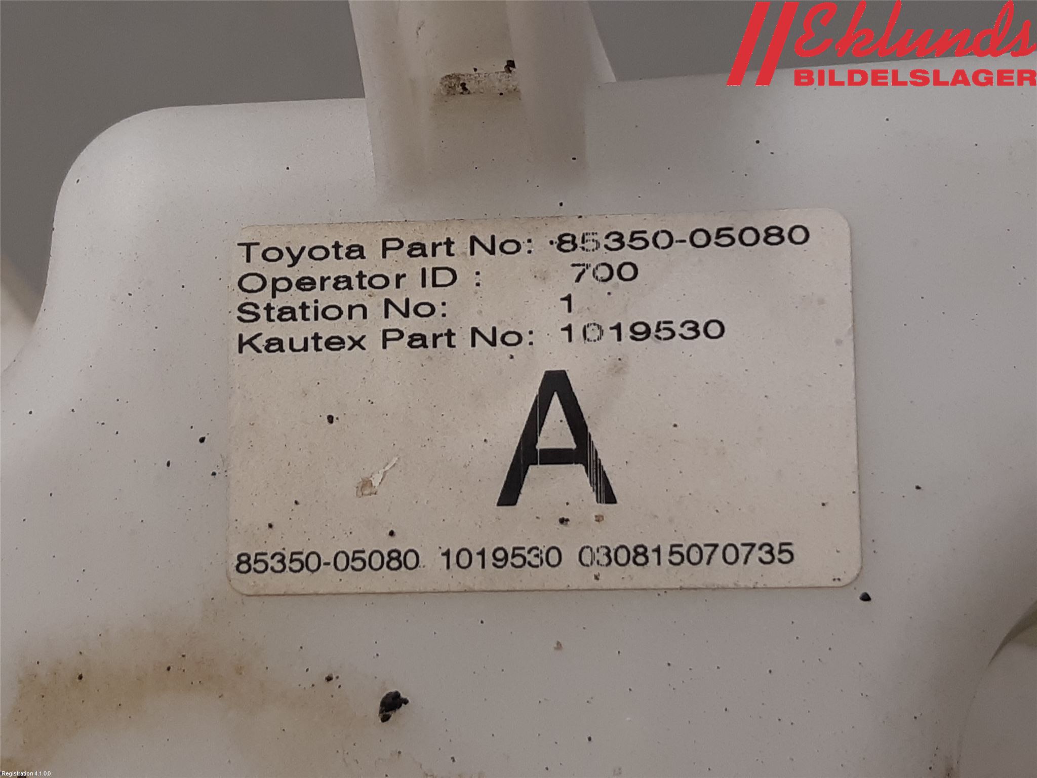 Toyota AVENSIS 16-18 Spolartank Vindruta-Strål