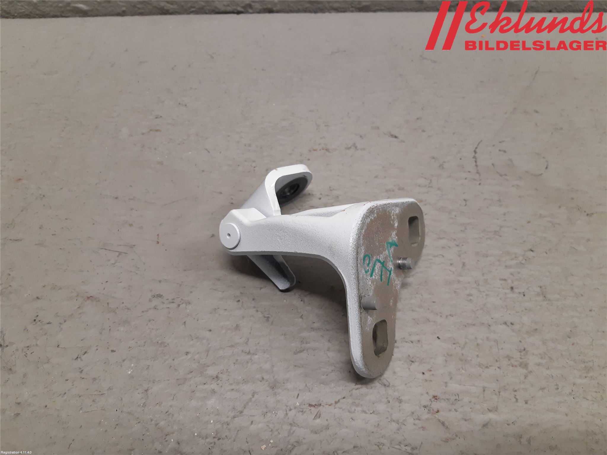 Tesla MODEL Y 21- Dörrgångjärn