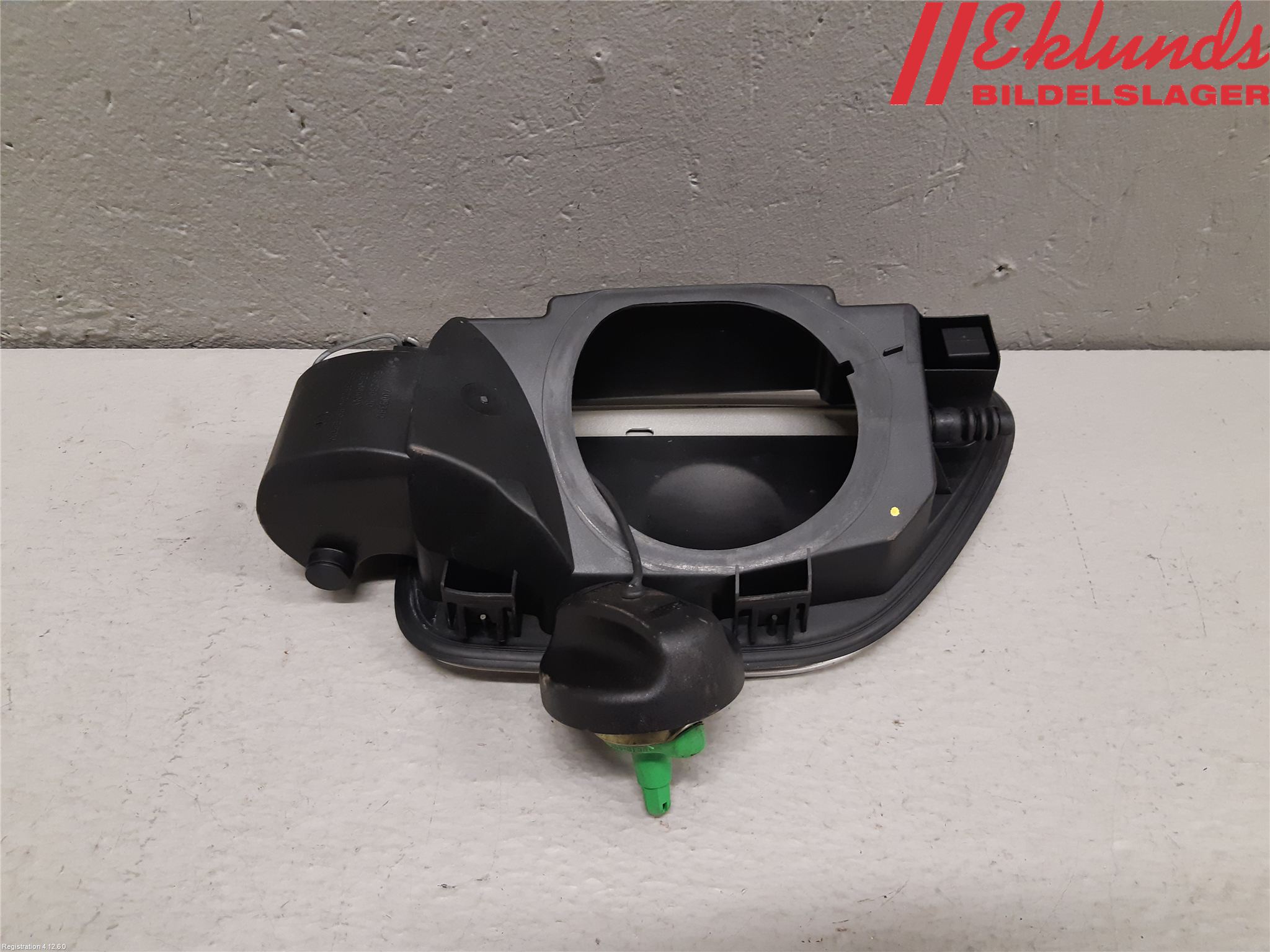 BMW 6 E63/64    02-10 Tanklucka