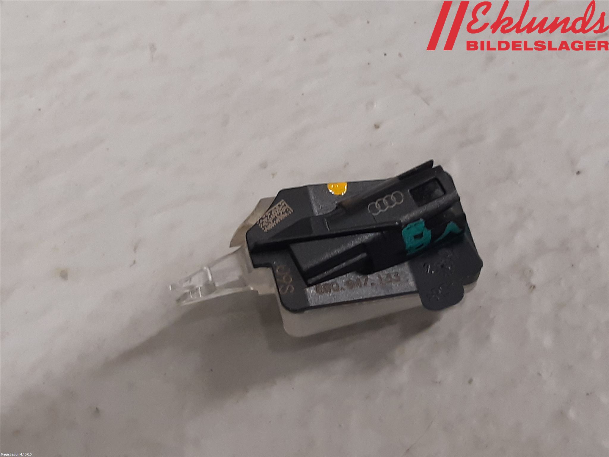 Audi A4/S4 B9 20- Dörrhandtag Yttre Vä