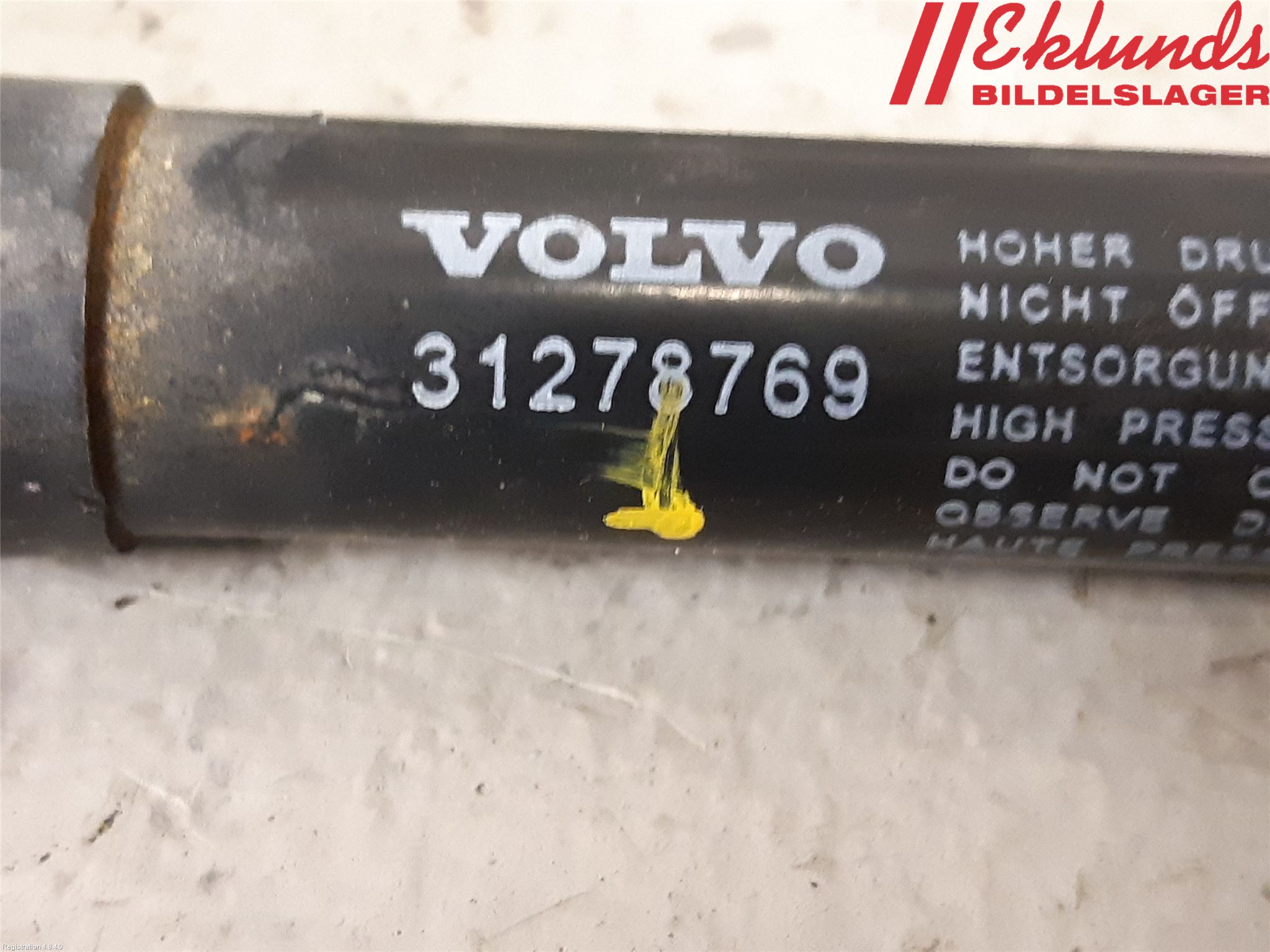Volvo V60 14-18 Gasfjäder Motorhuv