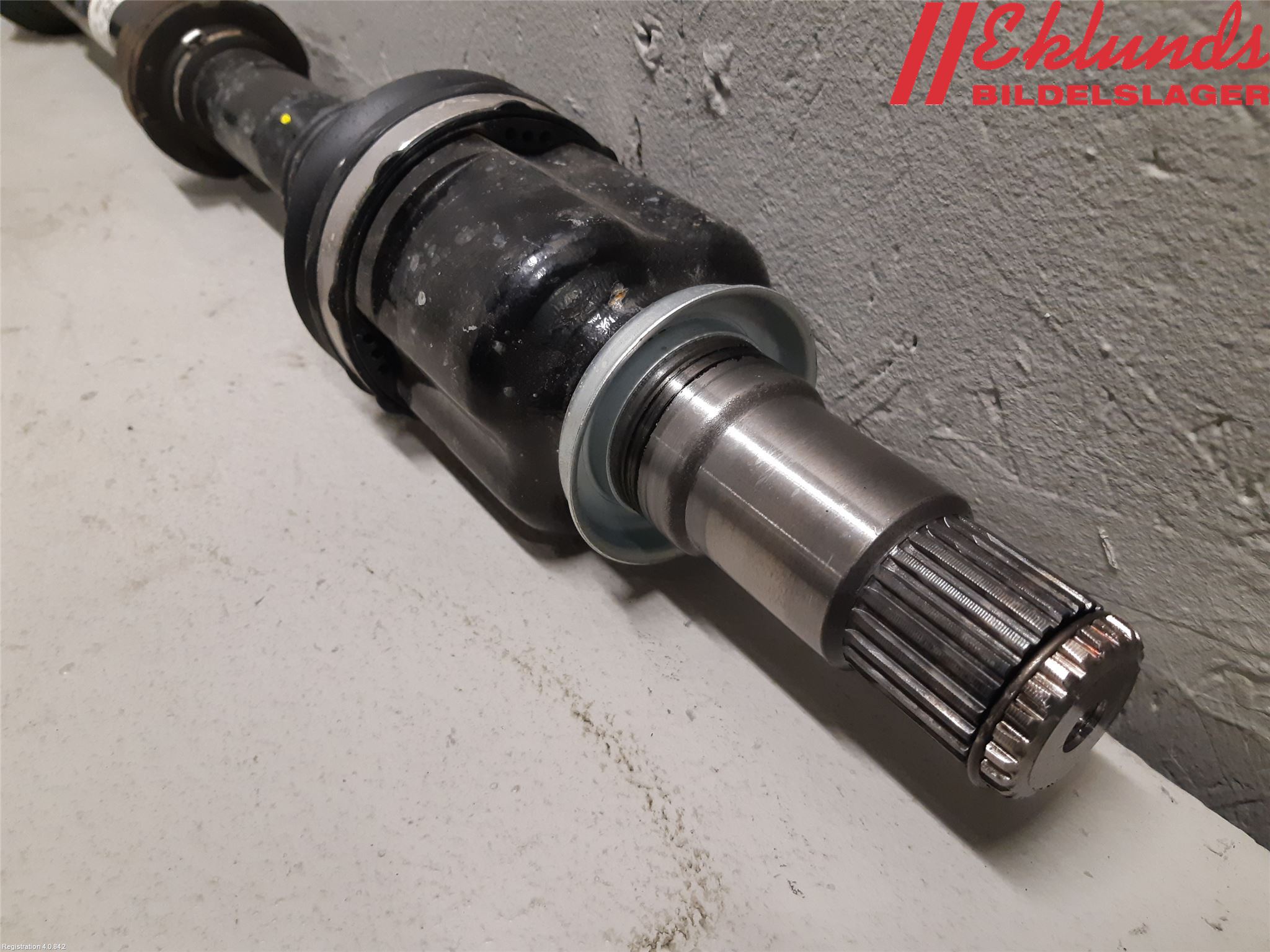 Toyota COROLLA 19- Drivaxel Fram Höger