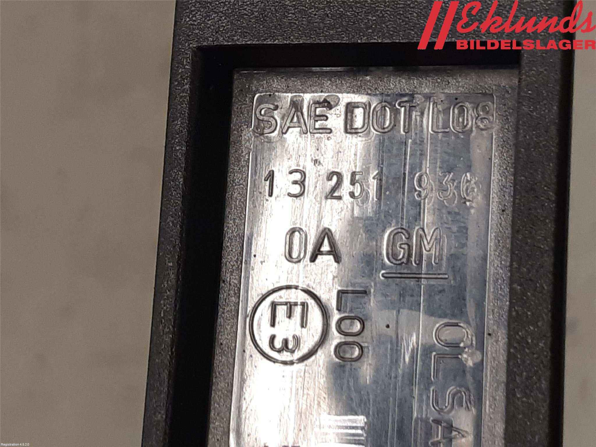 Opel INSIGNIA 09-16 Skylt Belysning