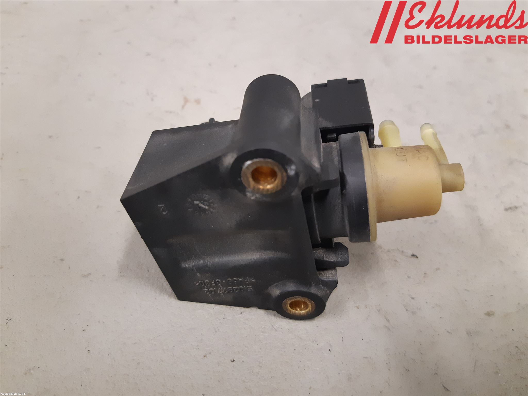 Subaru OUTBACK 15-20 Vakuumventil