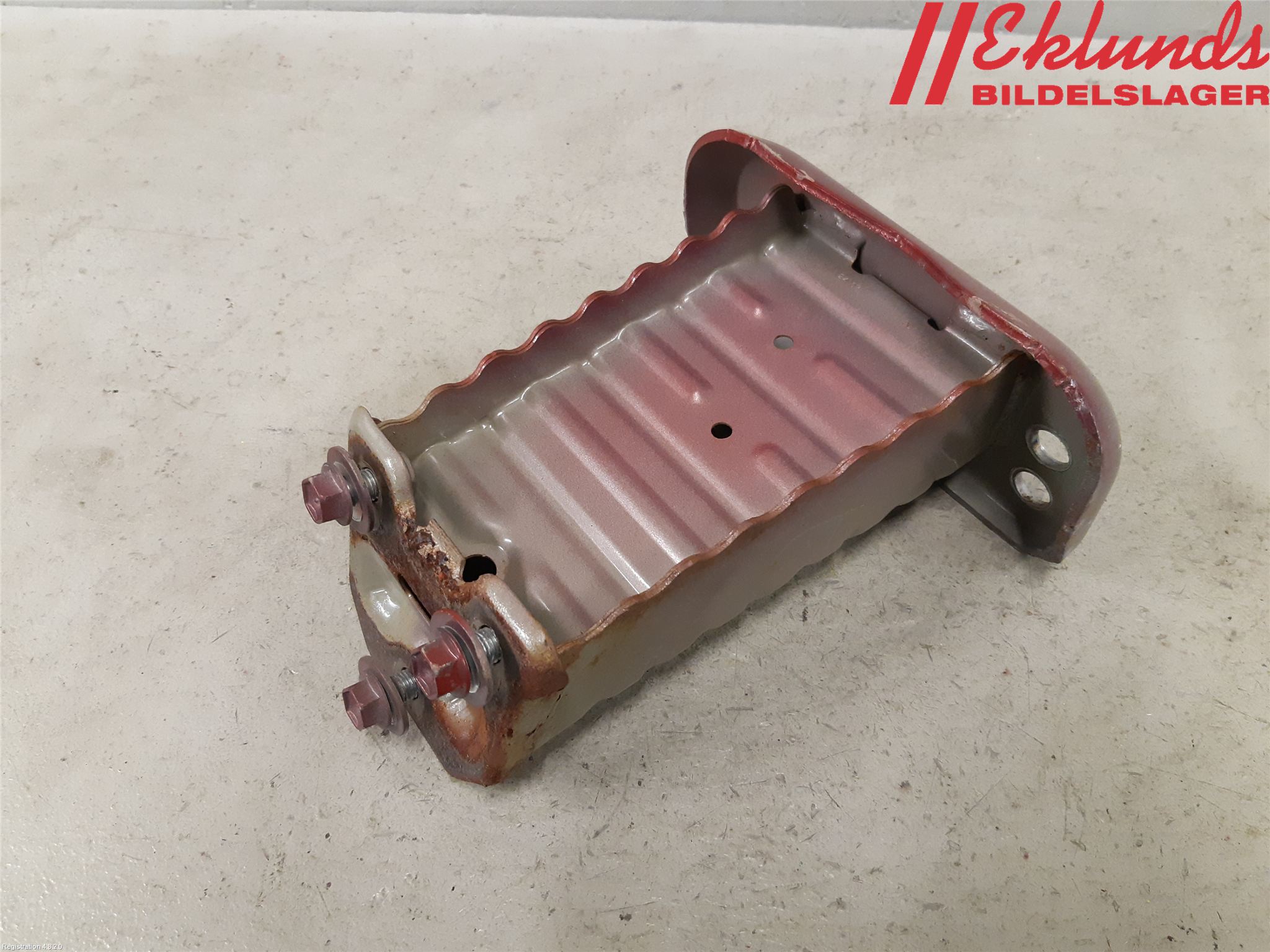 Toyota YARIS XP130 12-14 Stötfångarbärjärn Fram