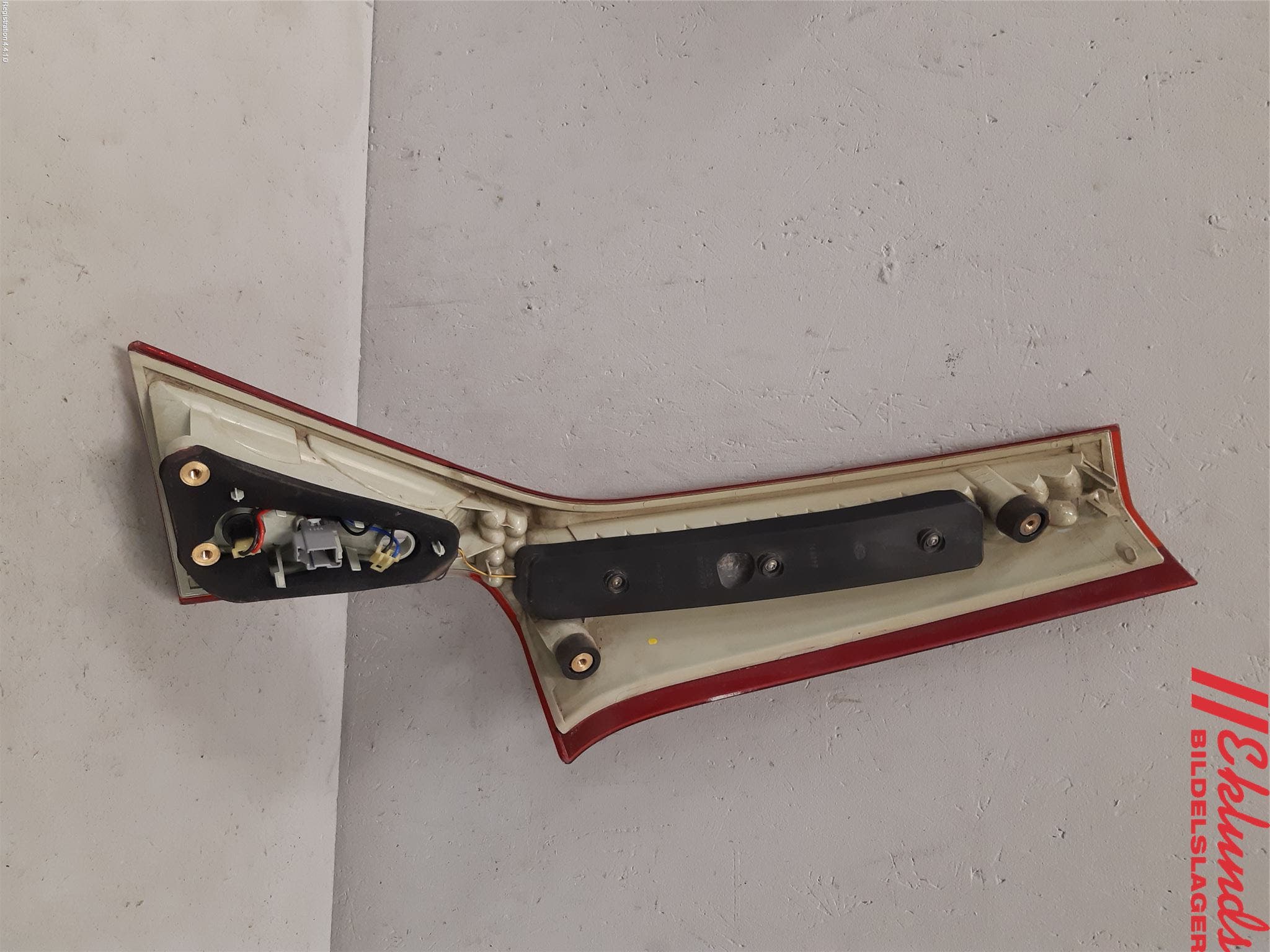 Volvo V70 08-13 Bakljus Lucka Vä