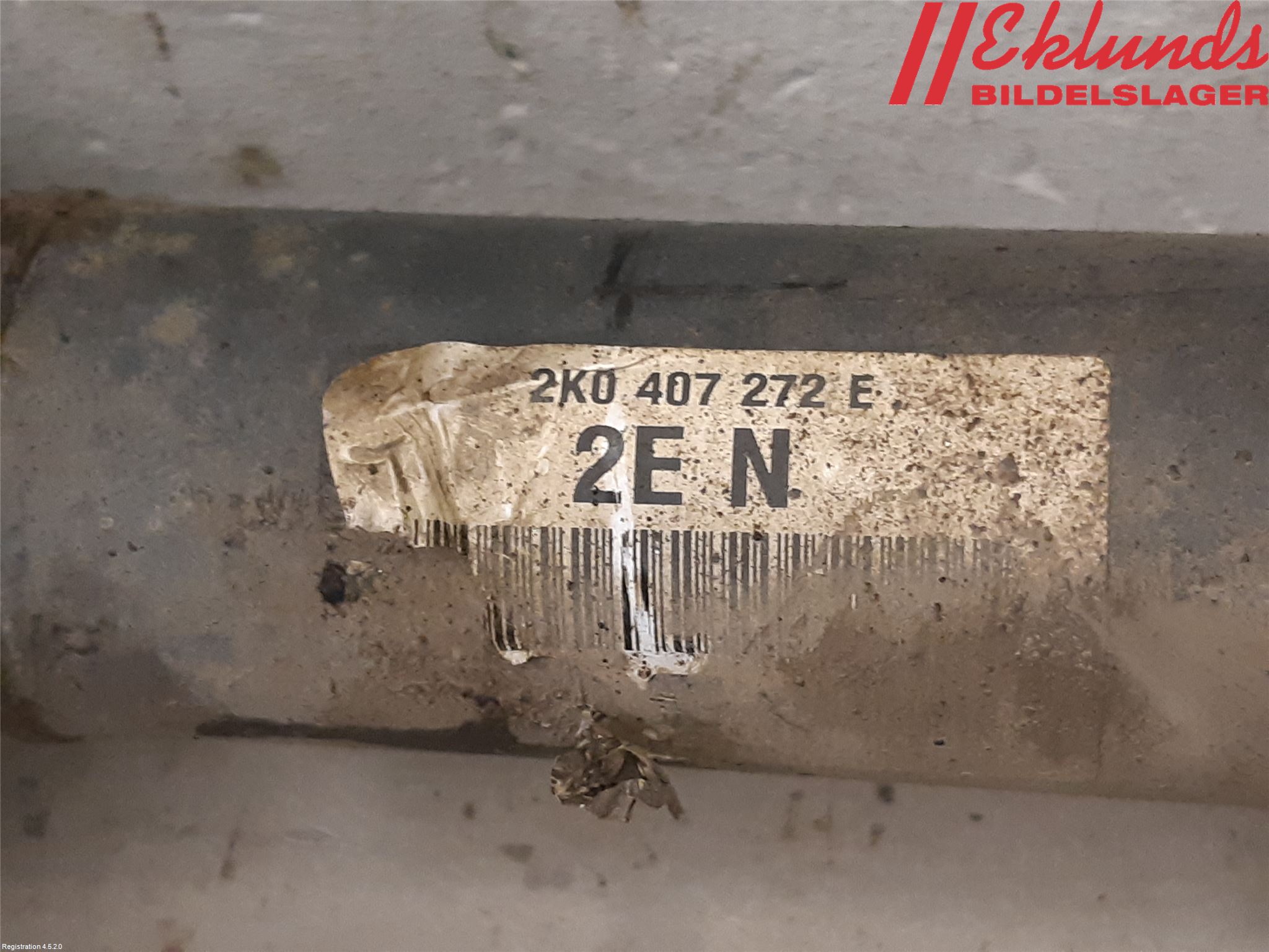 Volkswagen VW CADDY 11-15 Drivaxel Fram Höger