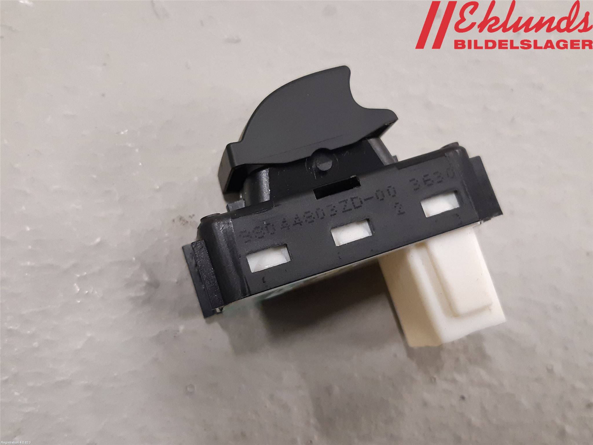 Peugeot 208/E-208 20- Strömställare Elhiss