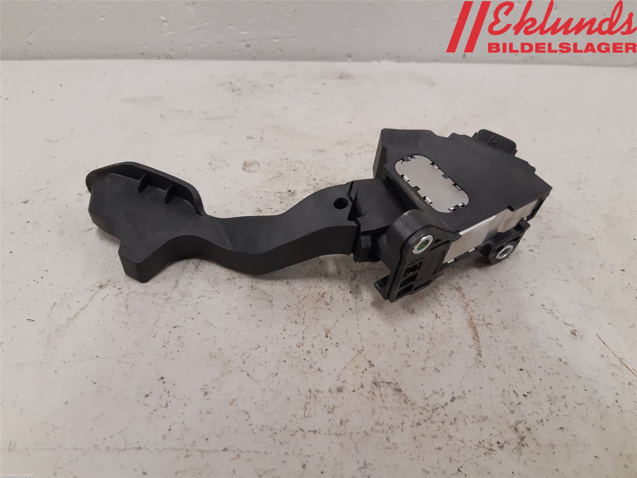 Toyota YARIS XP130 12-14 Gaspedal