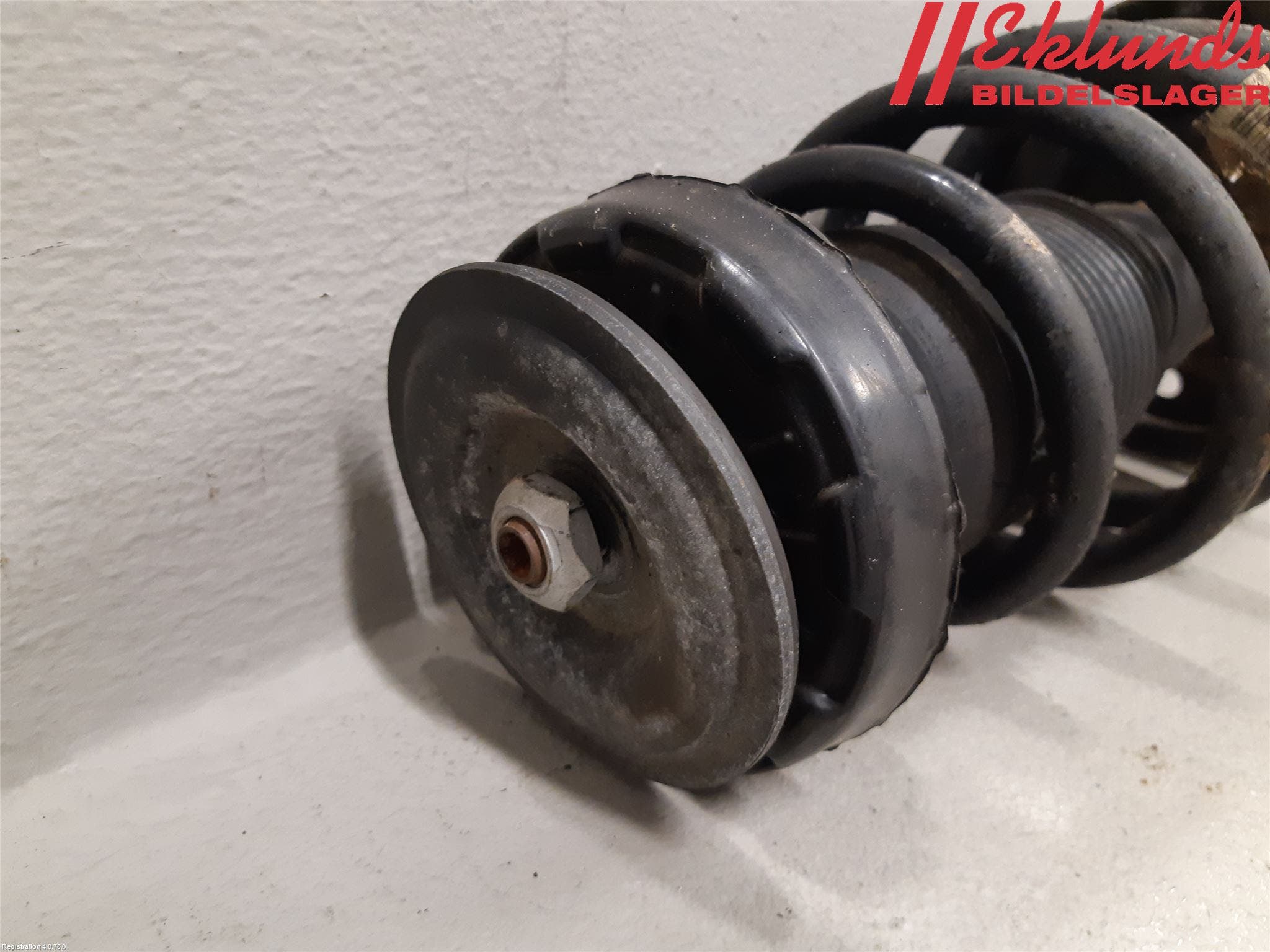 Opel INSIGNIA 09-16 Fjäderben Fram Höger