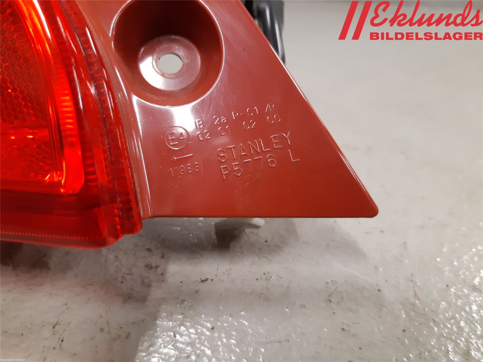 Mazda 2 (DE) 08-15 Bakljus Vänster