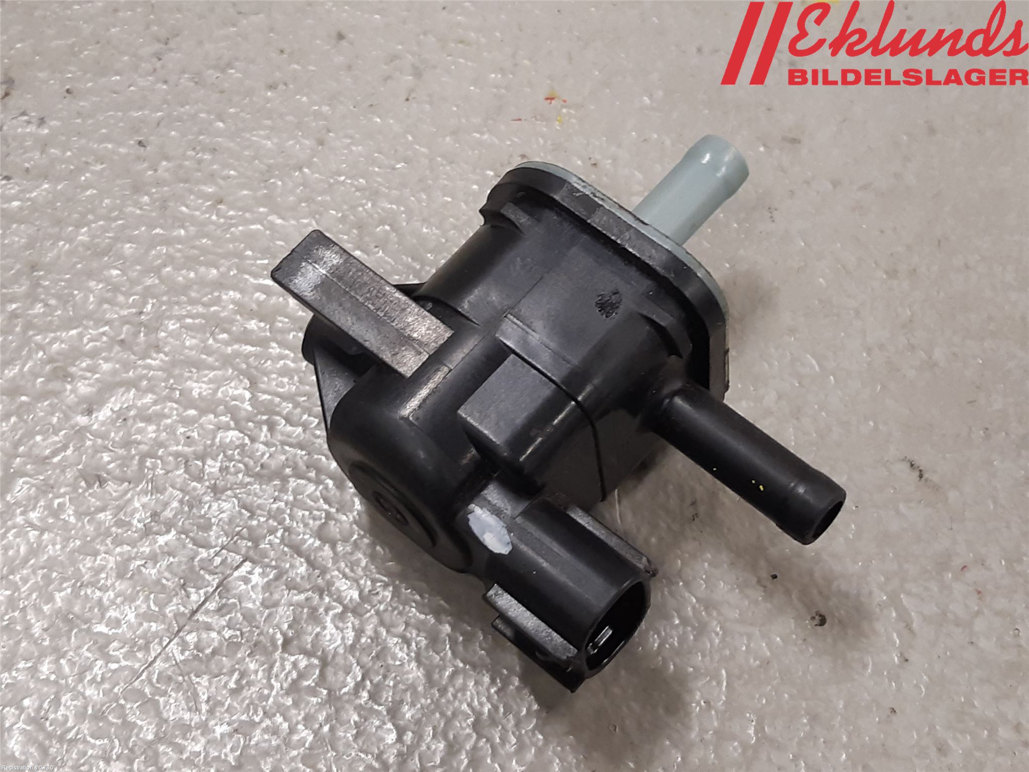 Toyota COROLLA 19- Vakuumventil