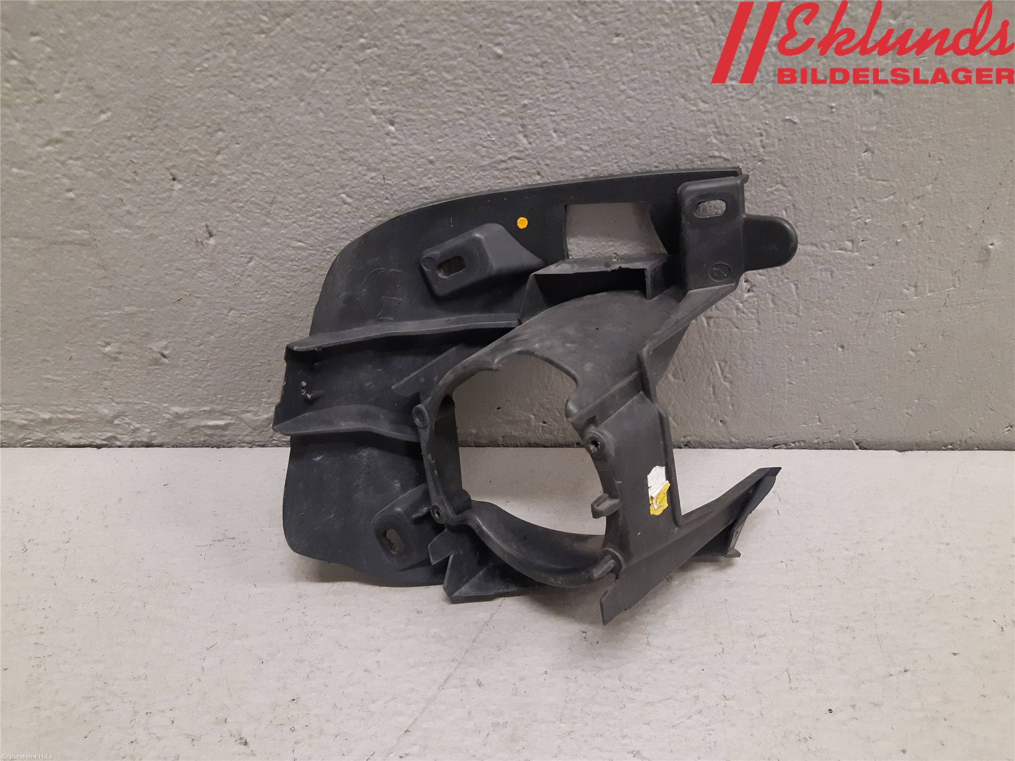 Renault TRAFIC/E-TECH 15- Dimljussarg Fram