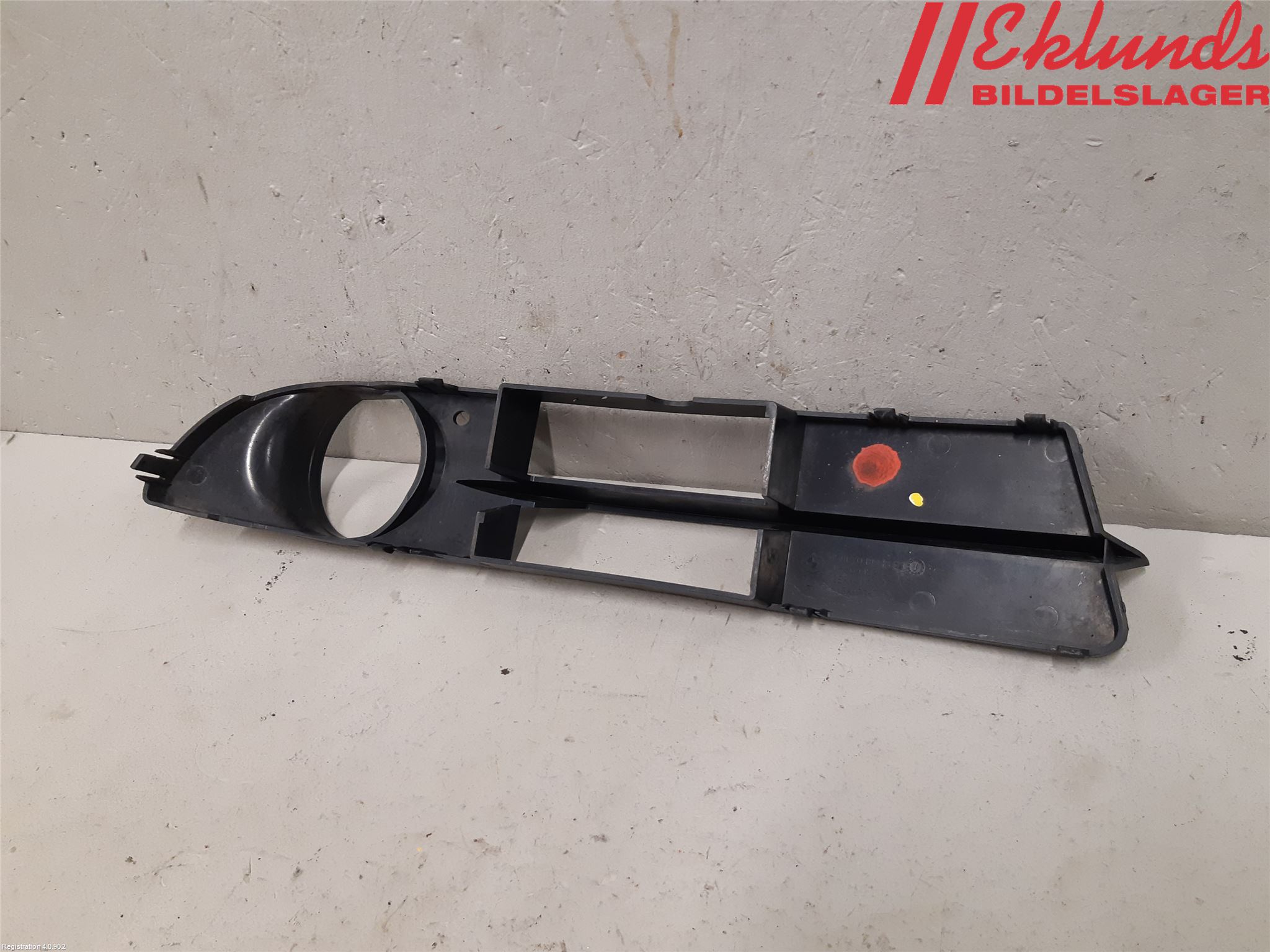 BMW 5 E60/61 Sed/Tou 02-10 Dimljussarg Fram