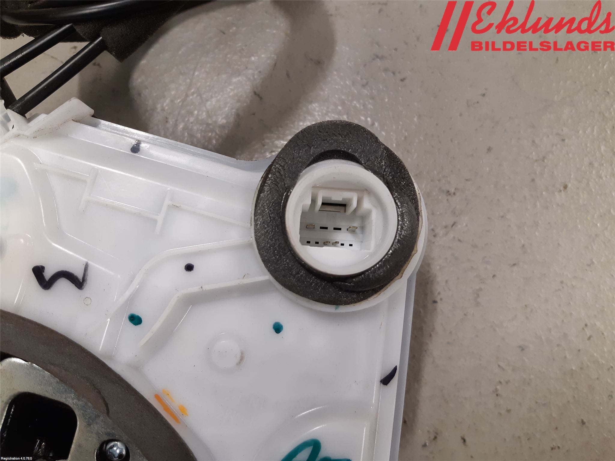 Toyota C-HR 16-23 Låskista-Dörrlås