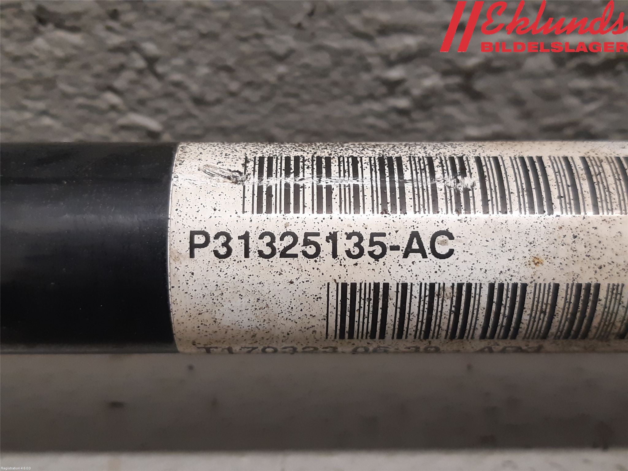 Volvo XC60 14-17 Drivaxel Bak Vänster