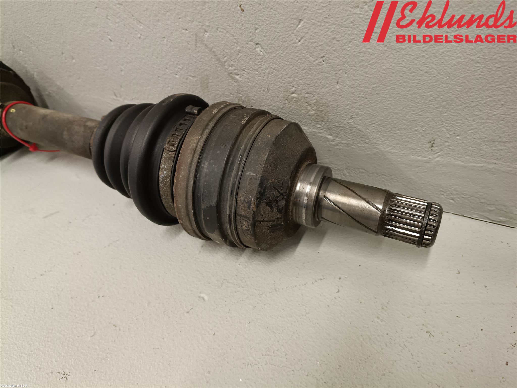 Volvo 850 91-97 Drivaxel Fram Vänster