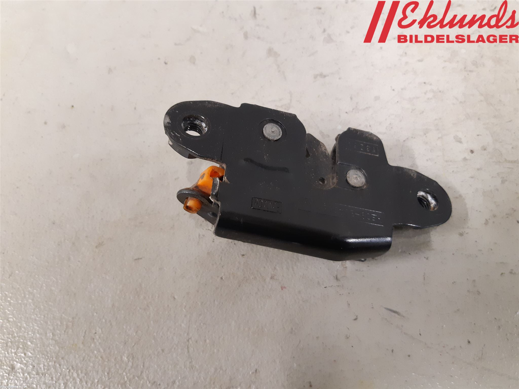 Ford RANGER 22- Låskista Baklucka