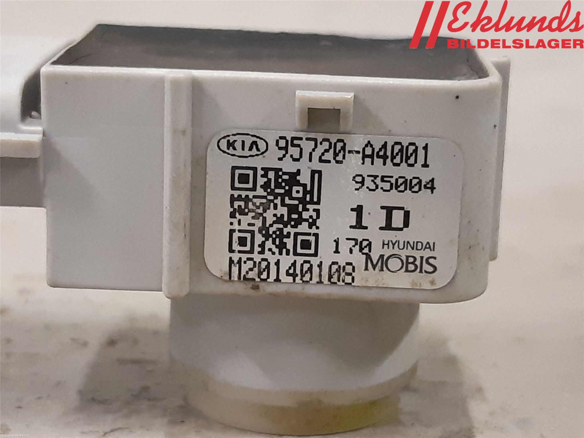 Kia CARENS III 13-19 Parkeringshjälp Frontsensor