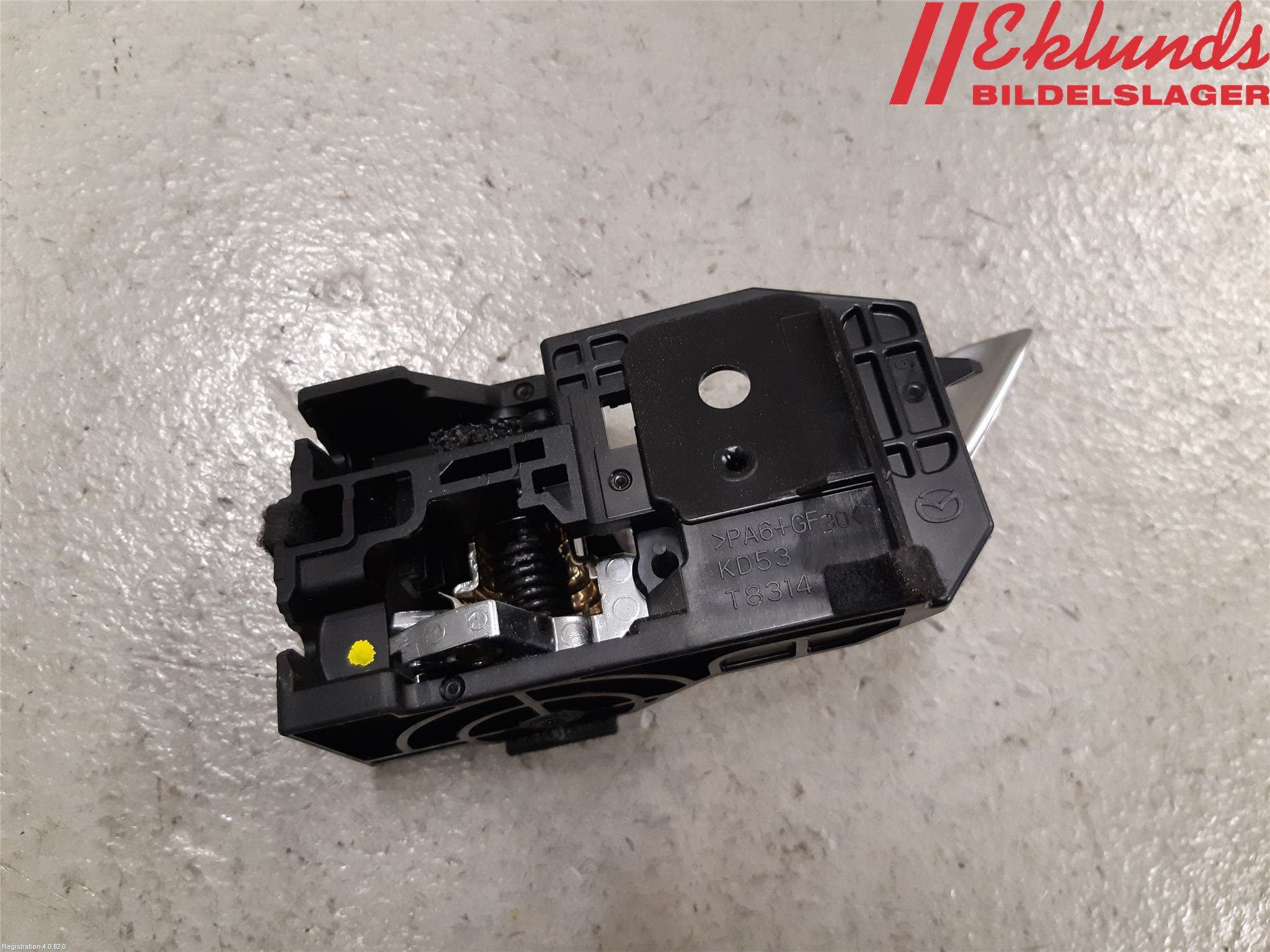 Mazda 6 13- Dörrhandtag Inre Hö