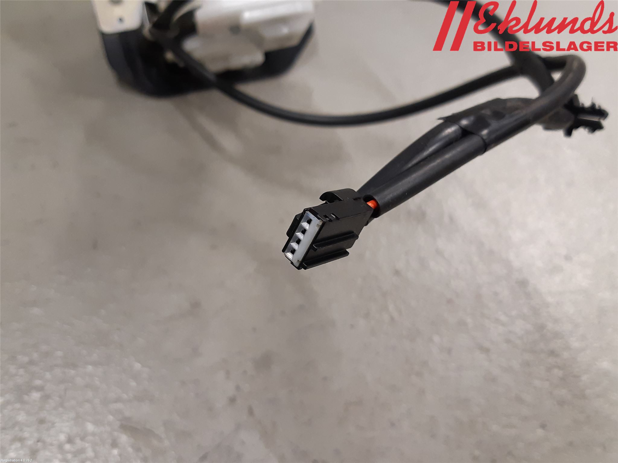 Ford KUGA 13-16 Låskista Baklucka