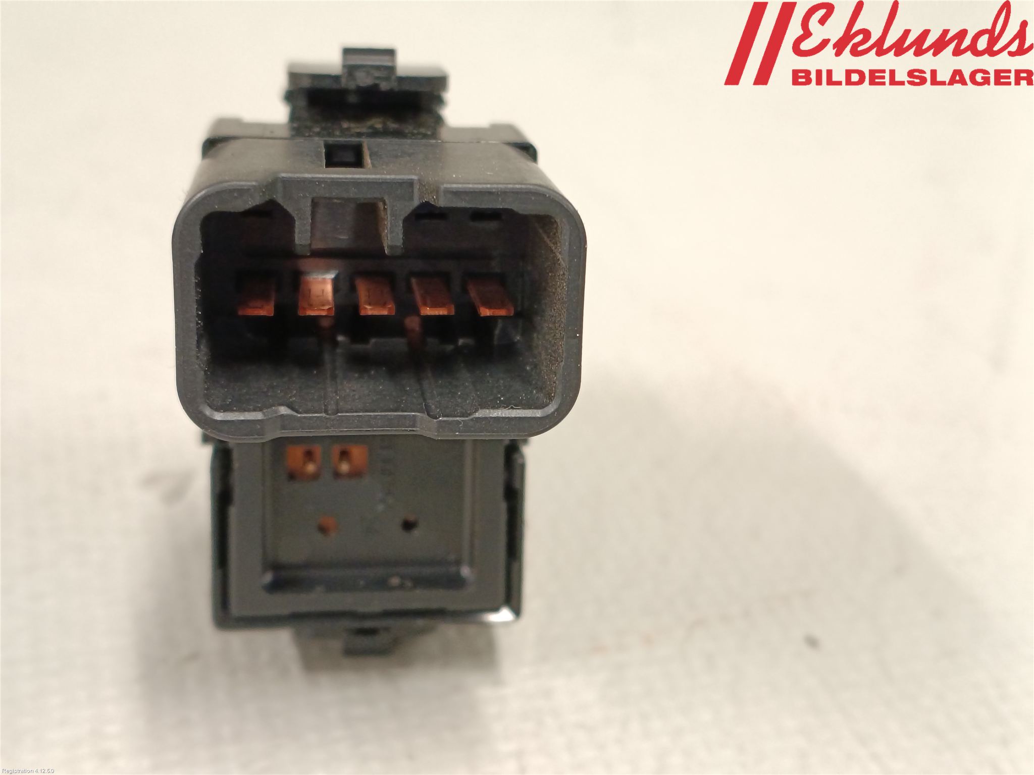 Mitsubishi ECLIPS CROSS Strömställare Elhiss