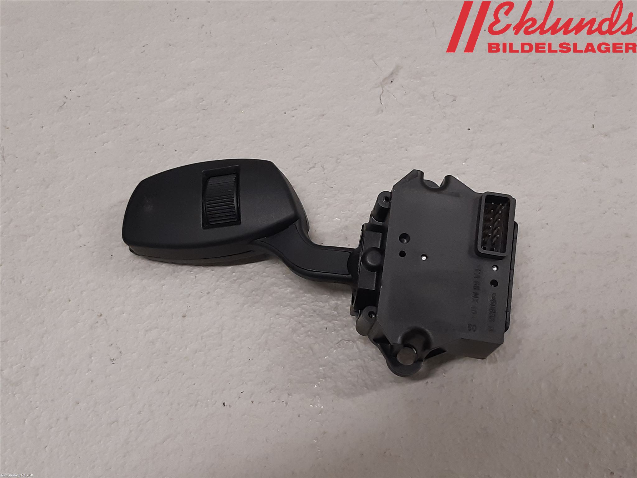 BMW 5 E60/61 Sed/Tou 02-10 Spak Torkar-Spolomk