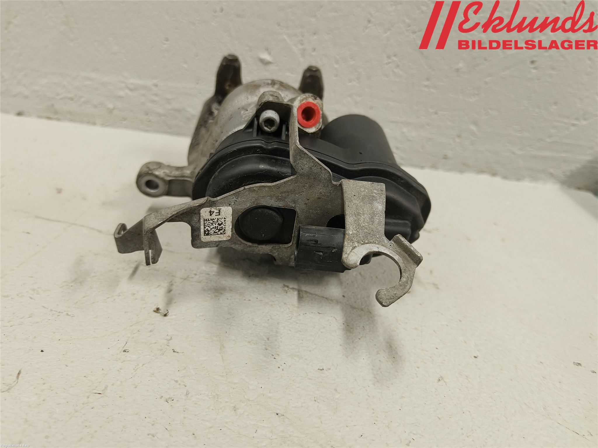BMW 5 G30/G31/F90 17-23 Bromsok Bak Höger