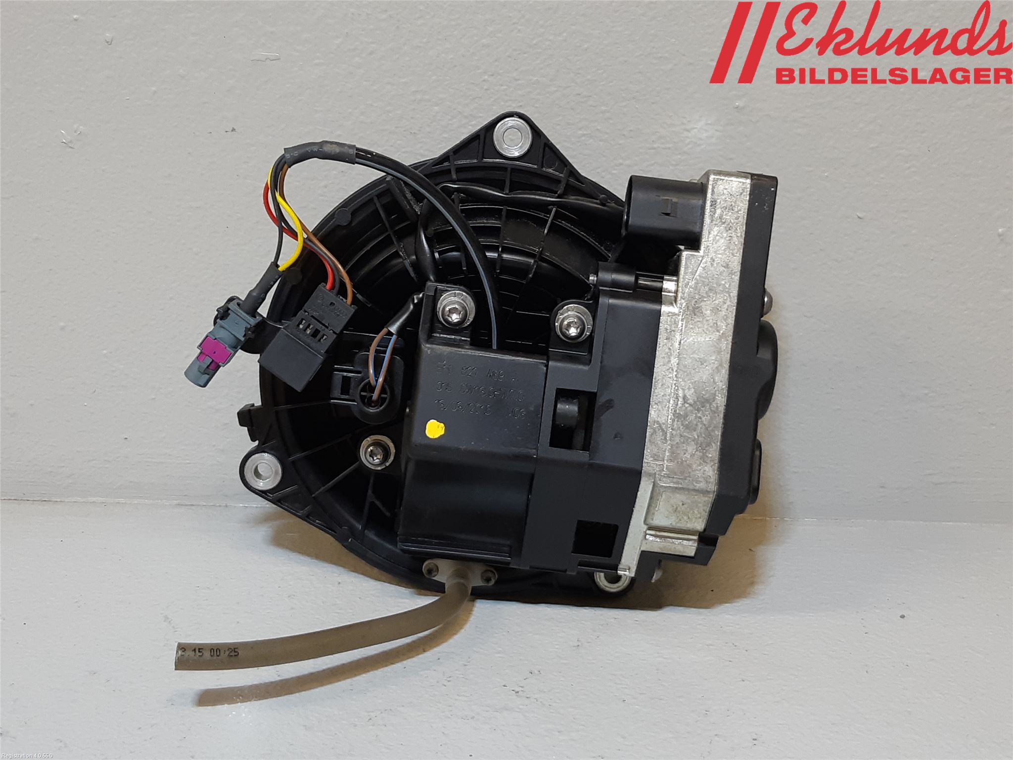Volkswagen VW GOLF SPORTSVAN 15-20 Bakluckehandtag
