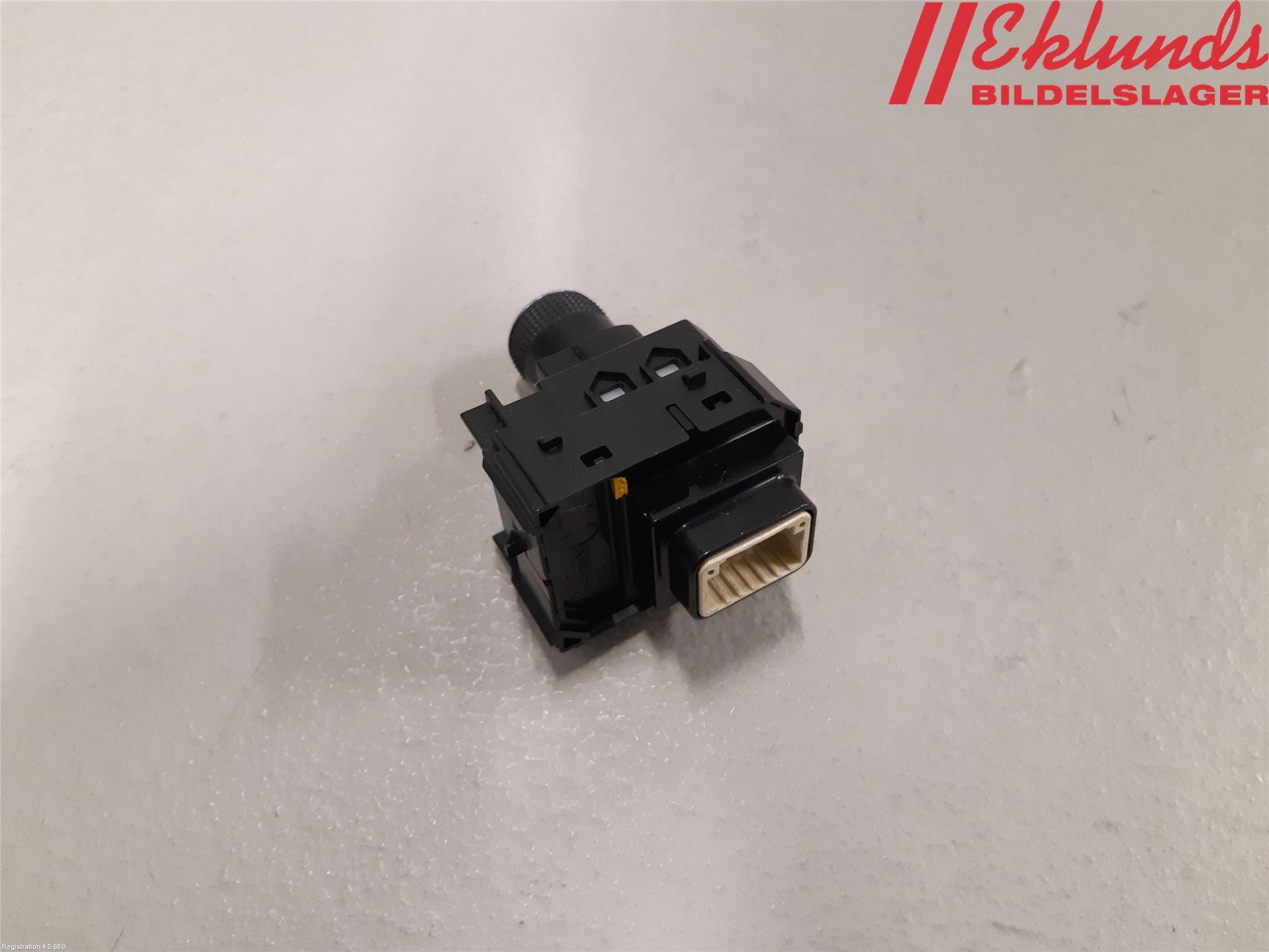 Toyota COROLLA 19- Strömställare Spegel