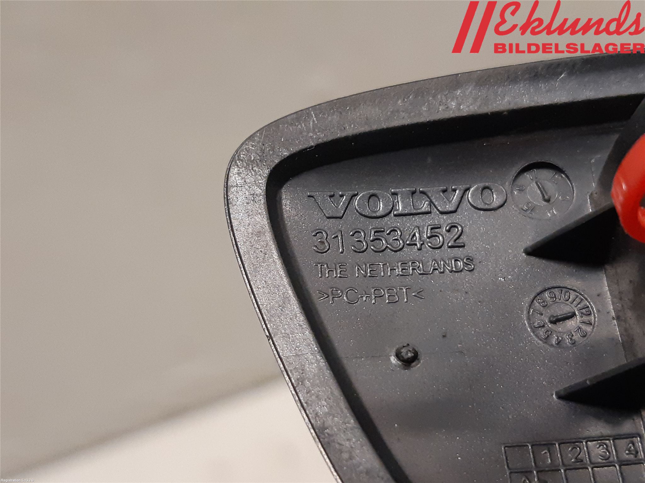 Volvo V70 14-16 Spolarmunstycke Strålkastare