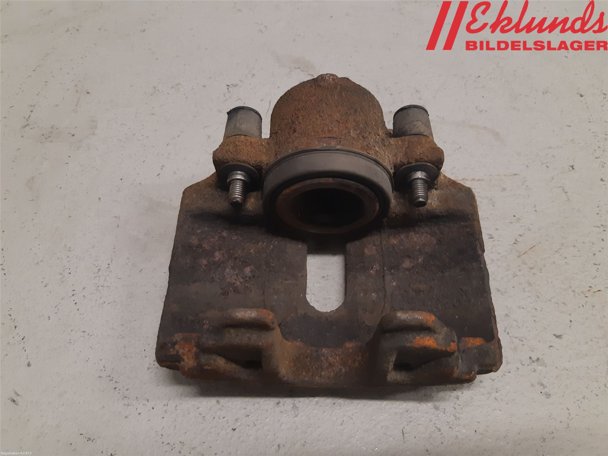 Volkswagen VW PASSAT 11-14 Bromsok Fram Höger