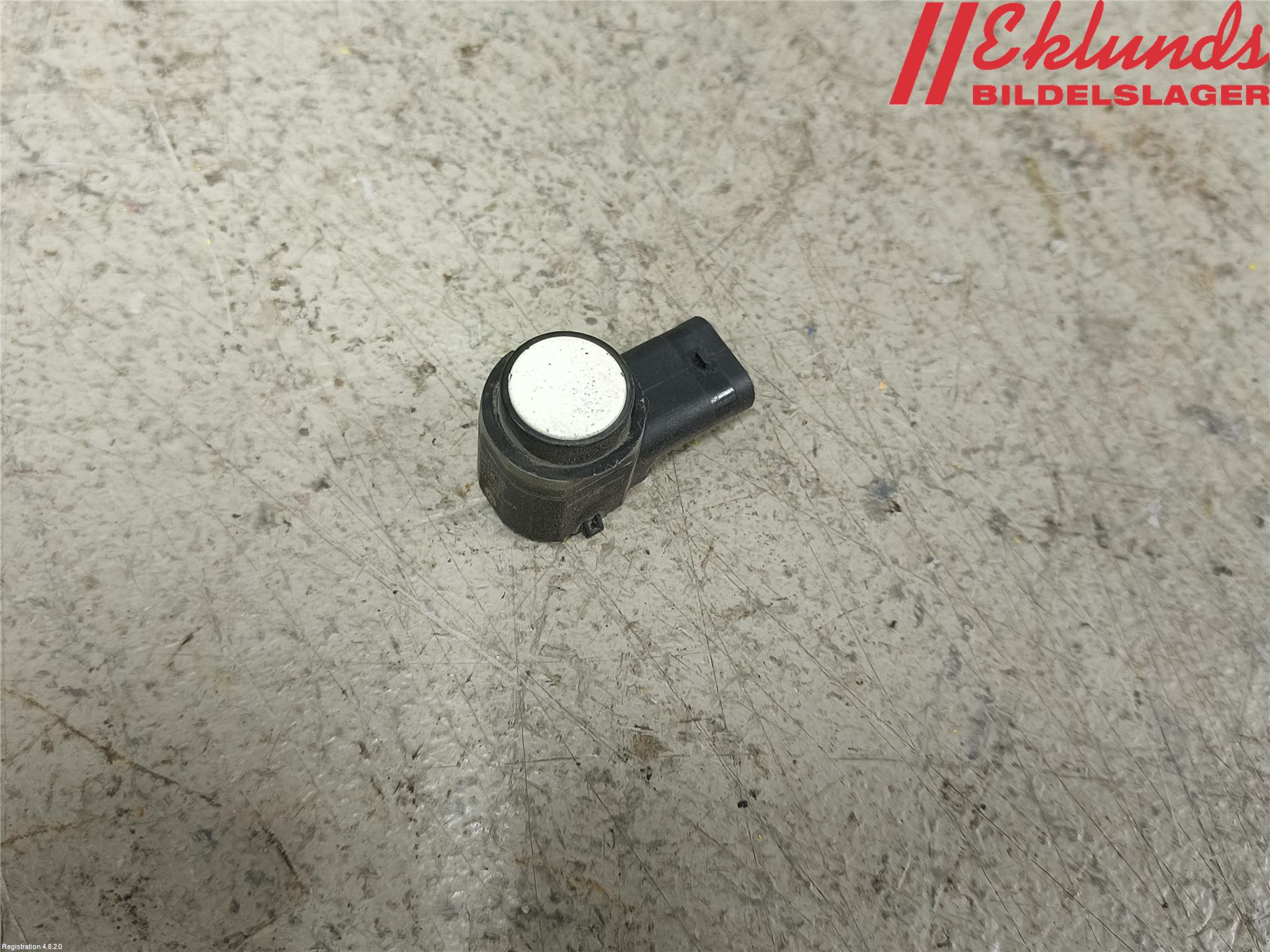 Volkswagen VW PASSAT 11-14 Parkeringshjälp Frontsensor