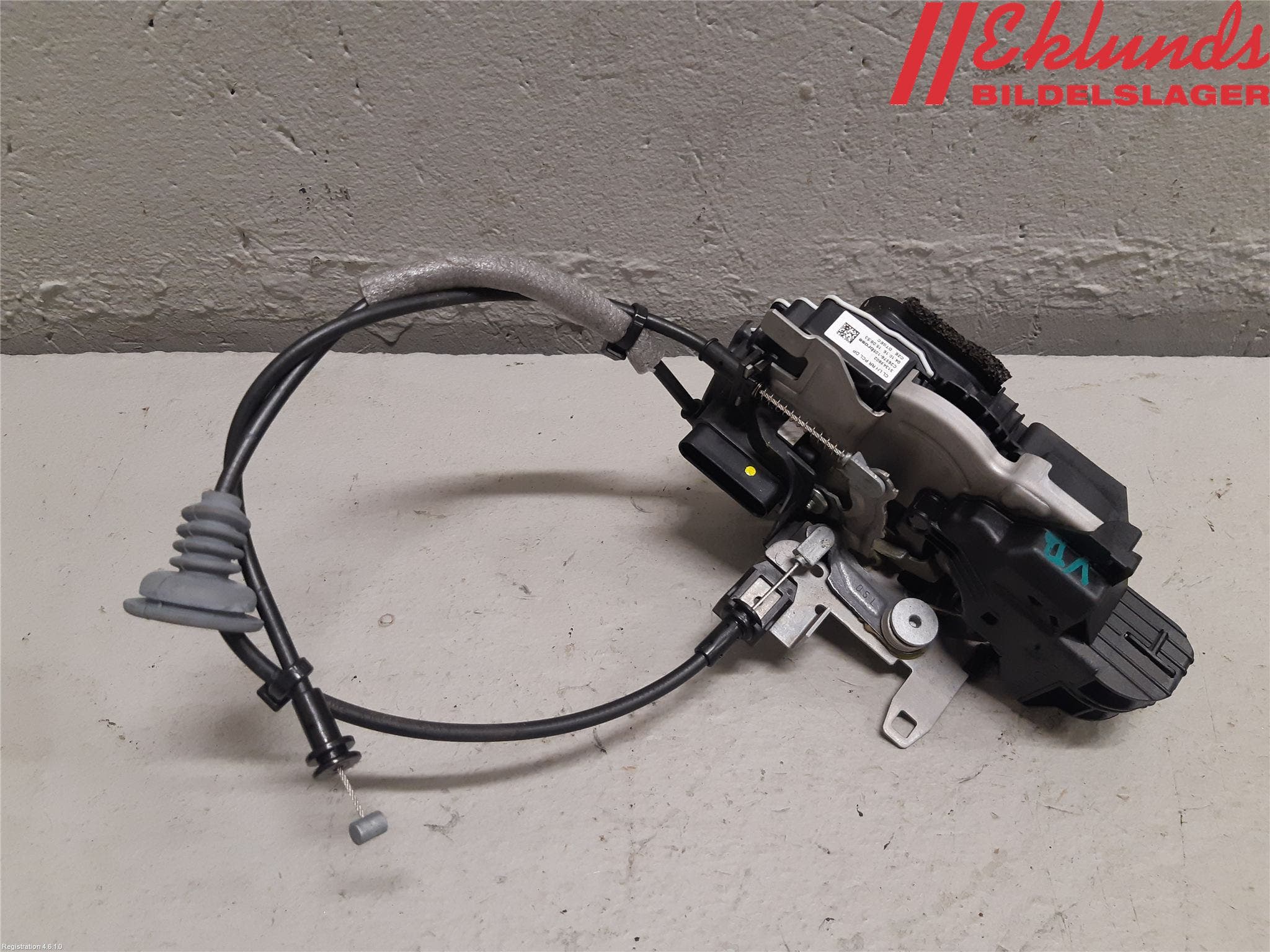 Volvo XC90/RECHARGE 16- Låskista-Dörrlås