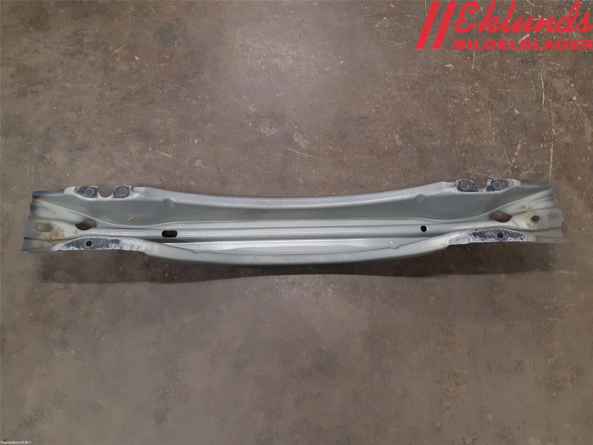 Volvo V60 11-13 Stötfångarbalk Bak