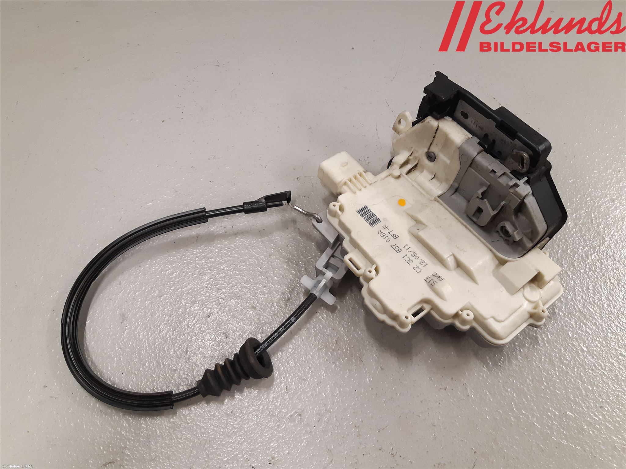 Volkswagen VW PASSAT 11-14 Låskista-Dörrlås