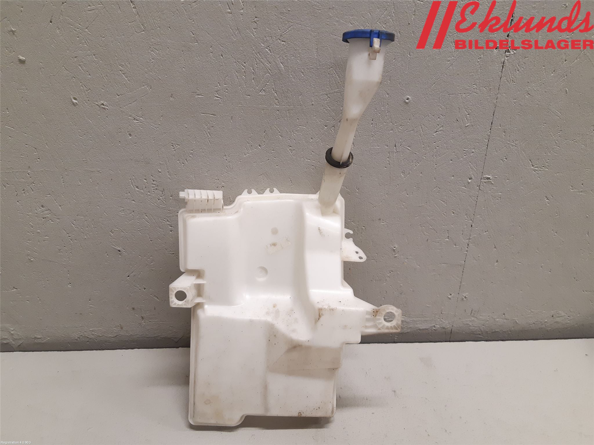 Ford FOCUS 11-14 Spolartank Vindruta-Strål