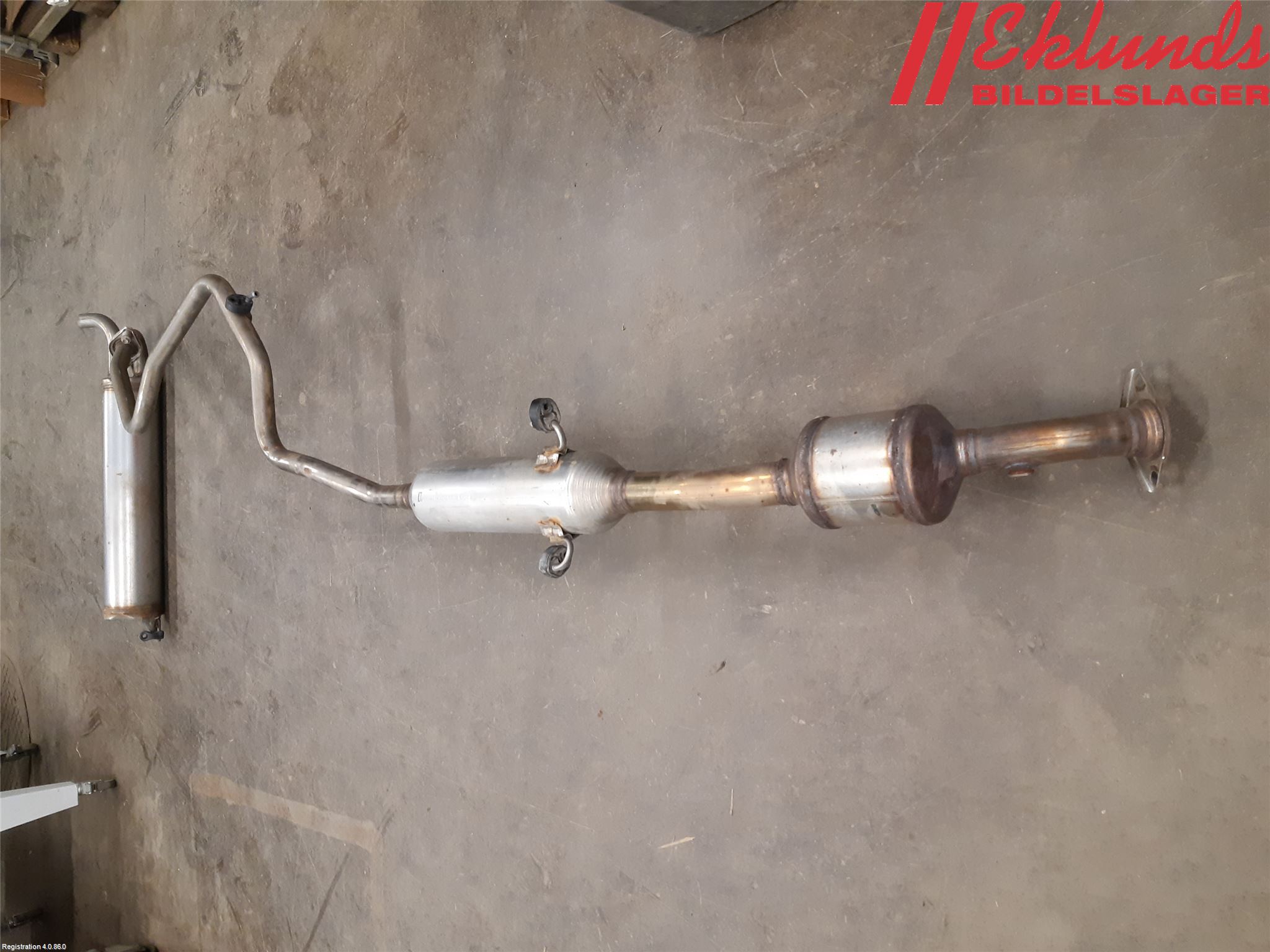 Toyota YARIS CROSS XP21 21- Avgas Halvsats